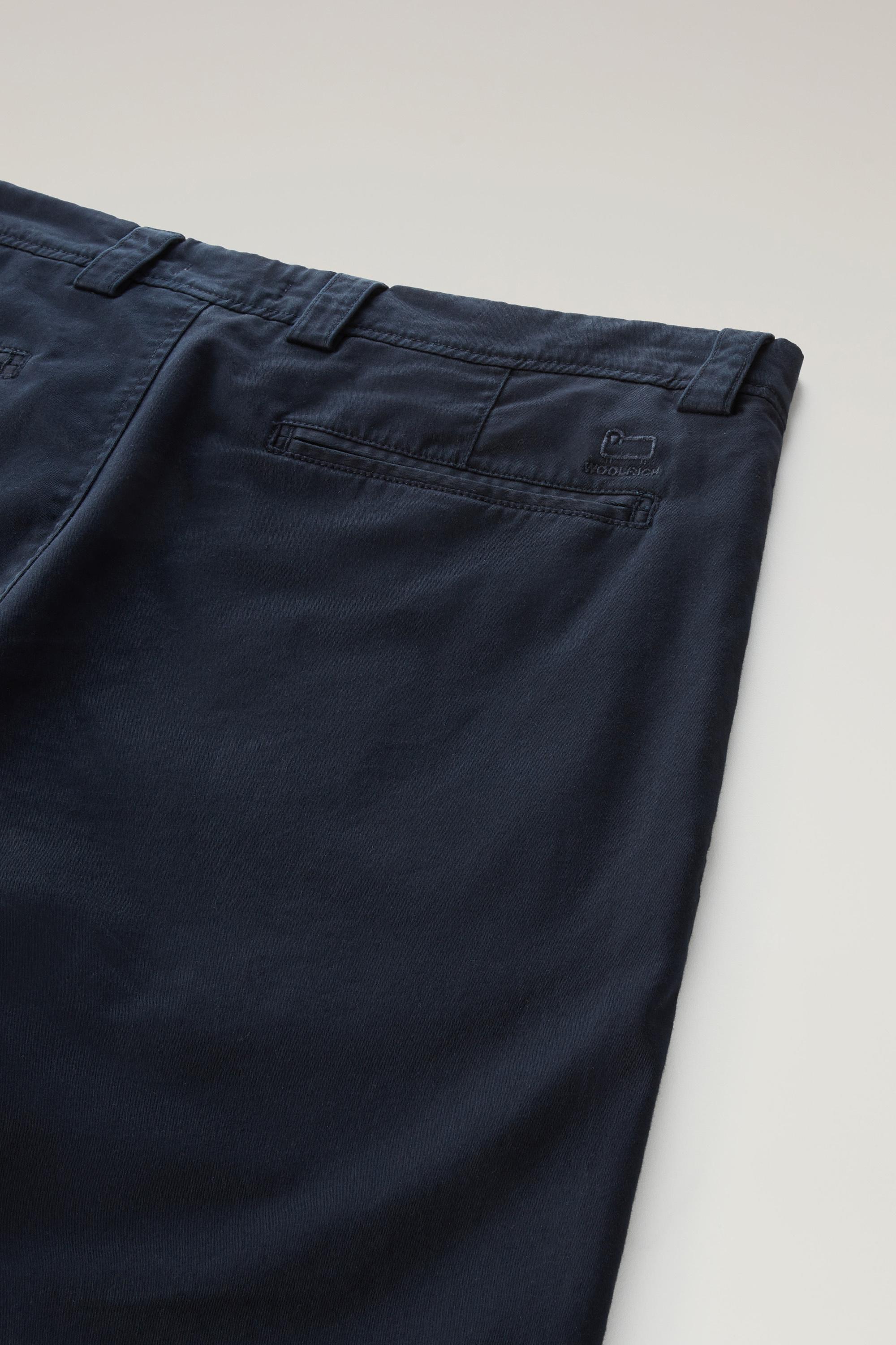 Garment-Dyed Chino Shorts in Stretch Cotton Blue photo 4 | Woolrich