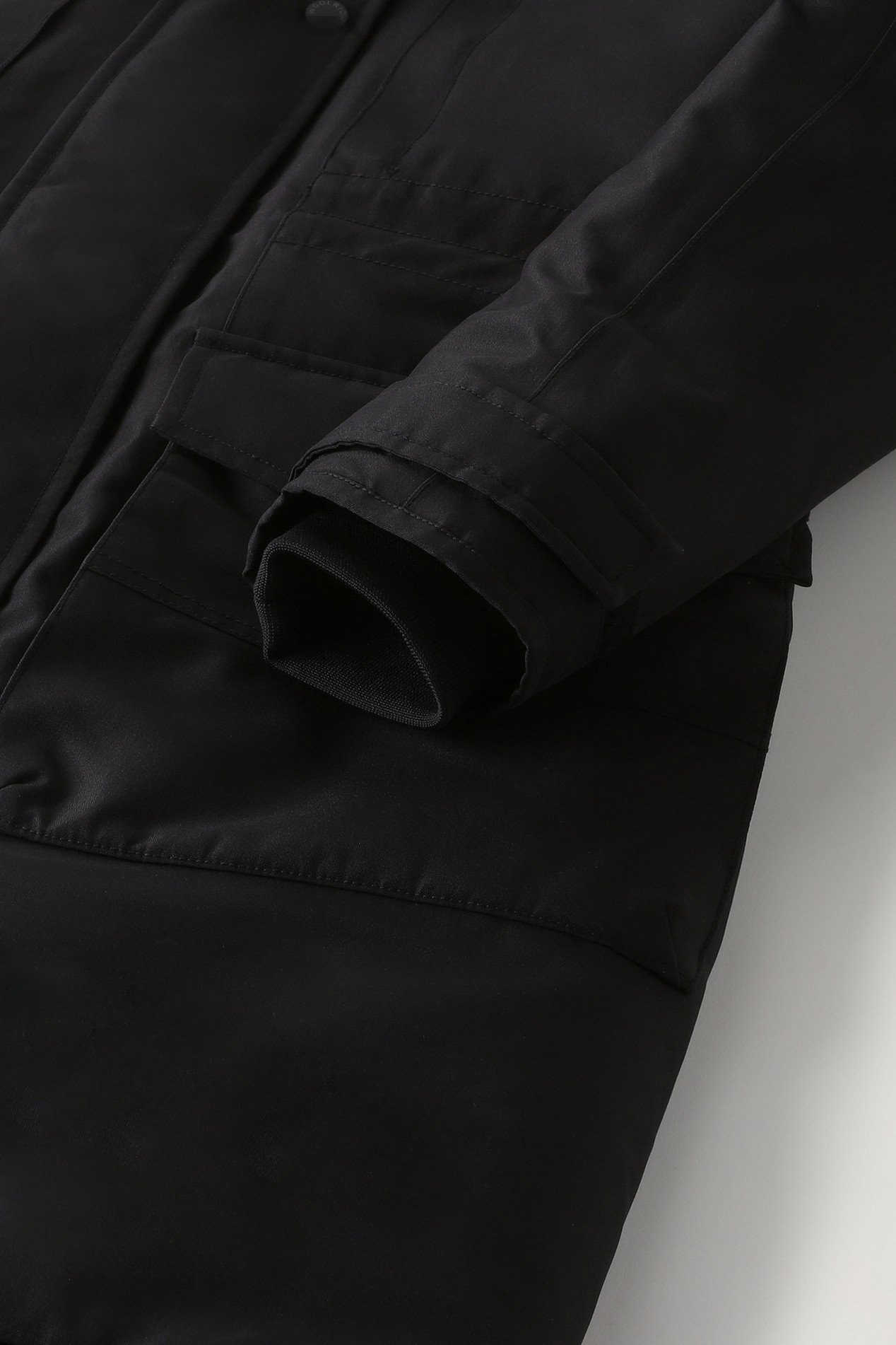 Waterproof Cayuta Parka in GORE-TEX Black photo 4 | Woolrich