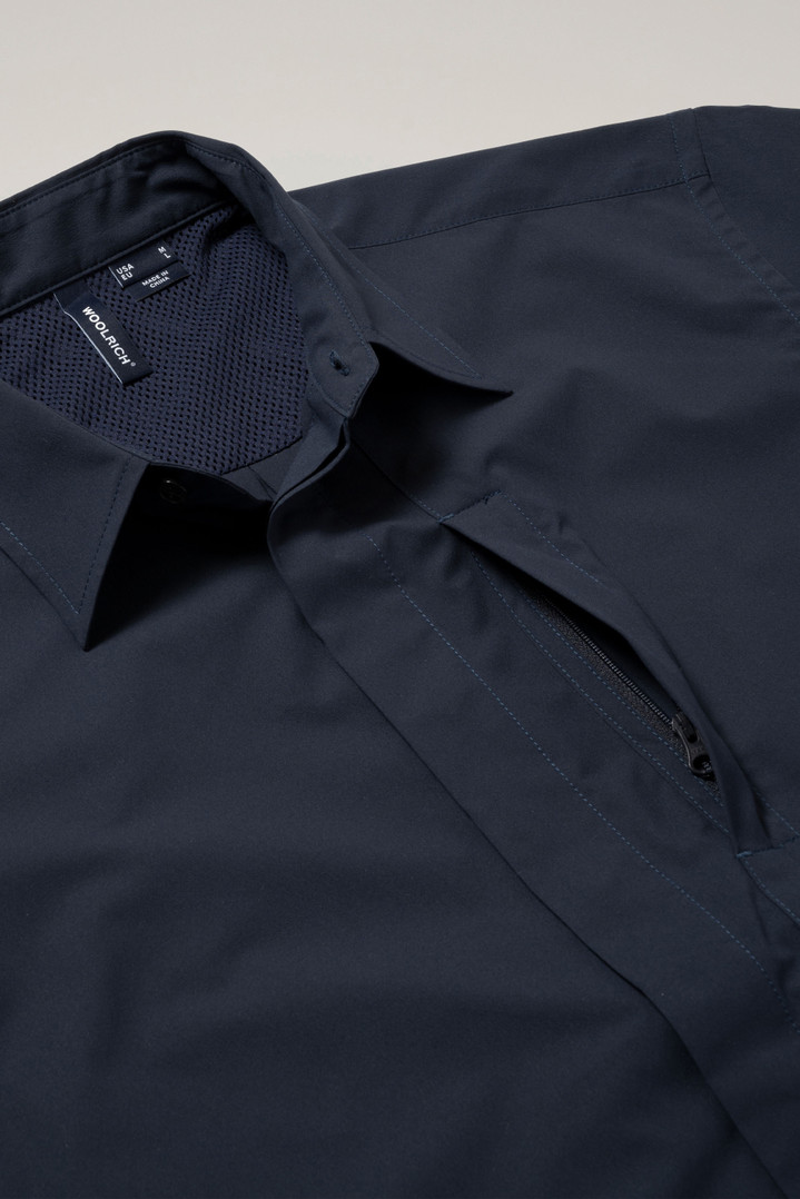 Anytime Short-Sleeved Shirt in Recycled Stretch Polyester Blue photo 2 | Woolrich