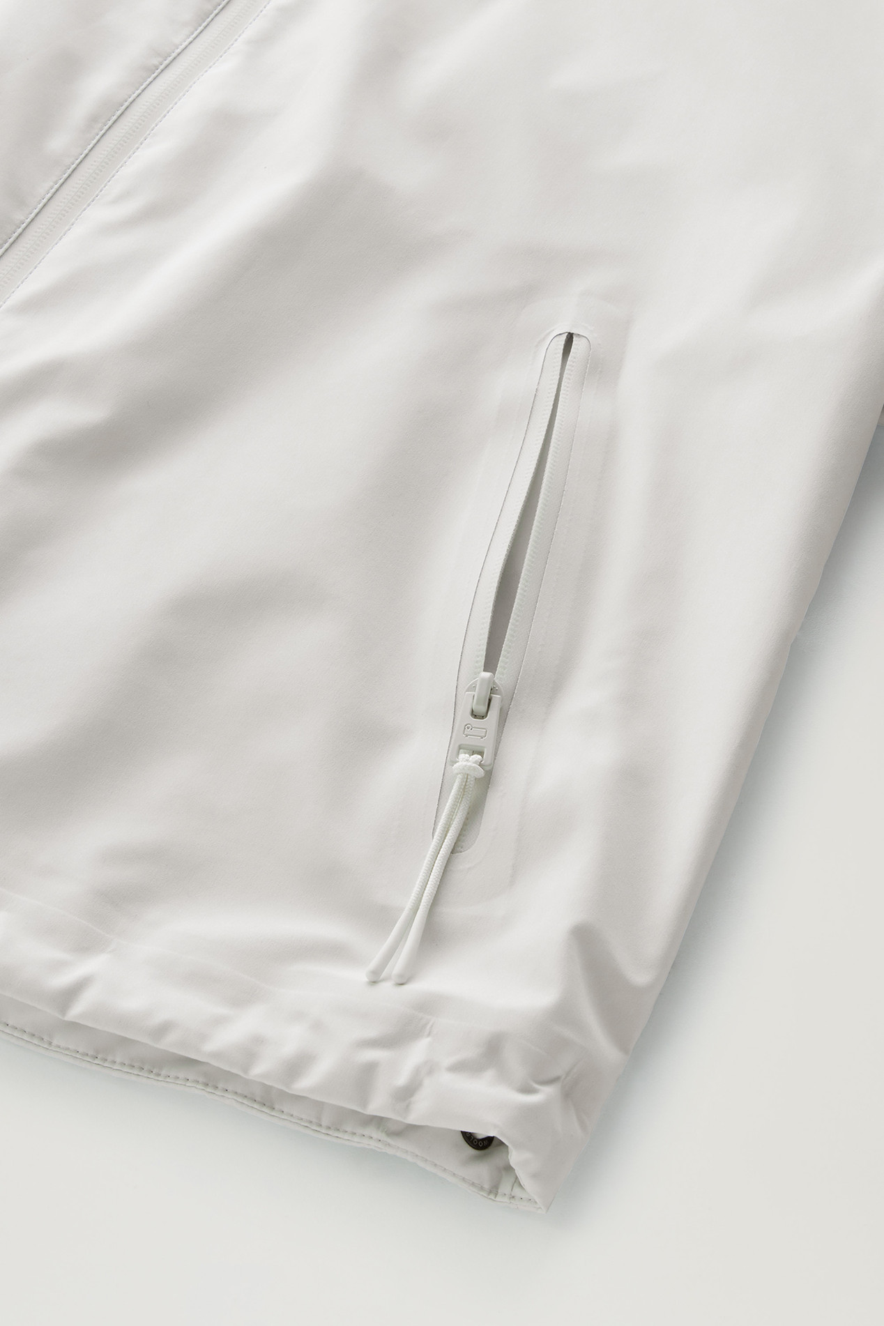 Jacket in Windstopper Gore-Tex White photo 4 | Woolrich