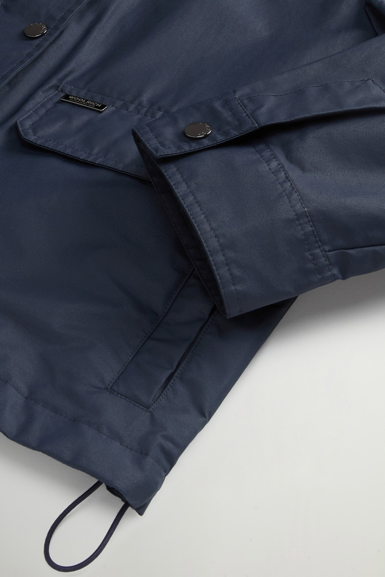Dundee Jacket in Superwax Cotton Blue photo 7 | Woolrich