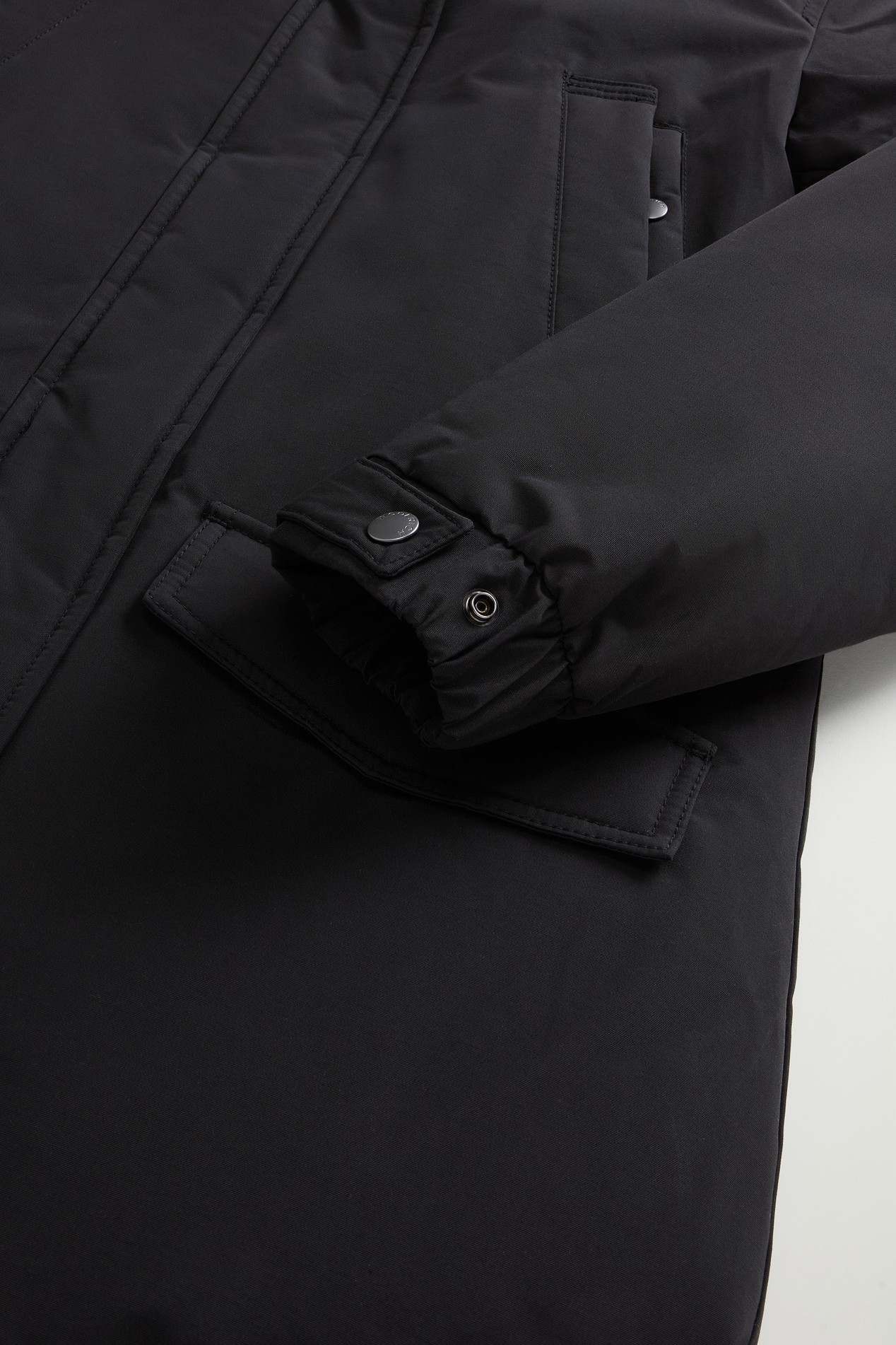 Erie Parka in Ramar Cloth Black photo 7 | Woolrich