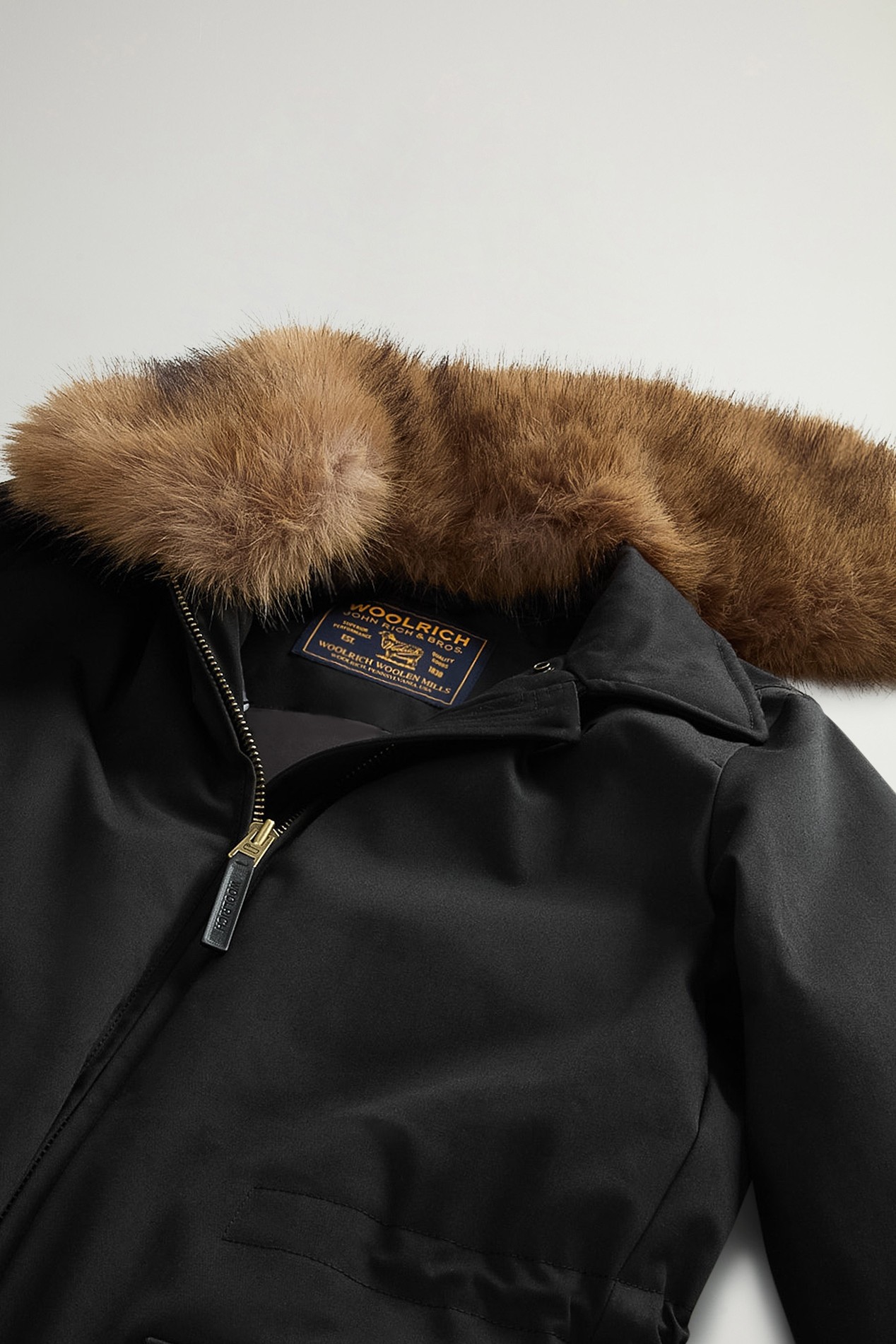 Field Jacket in Best Cotton Black photo 6 | Woolrich