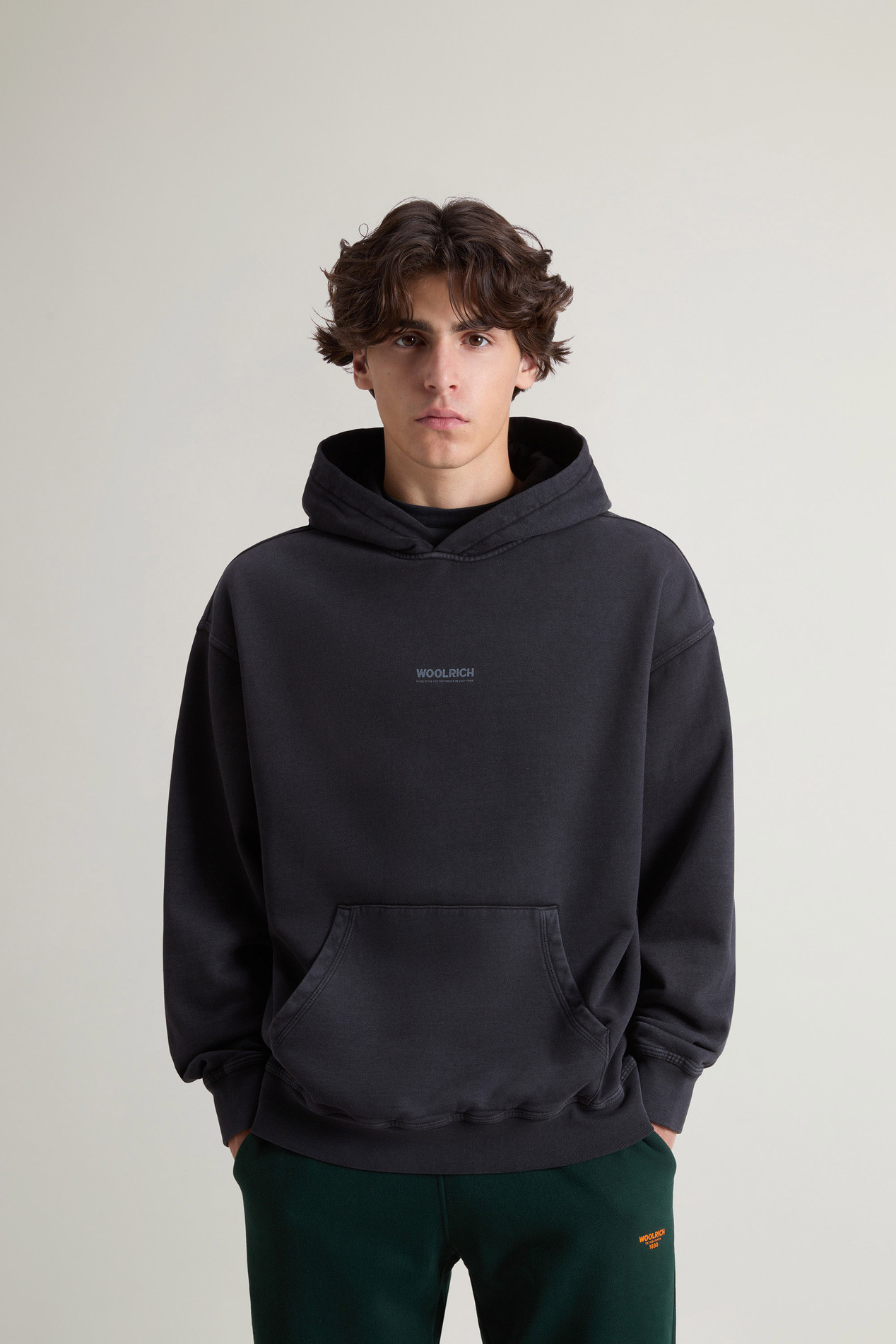 Teen Boys’ Garment-Dyed Pure Cotton Hoodie with Rear Print Black photo 1 | Woolrich