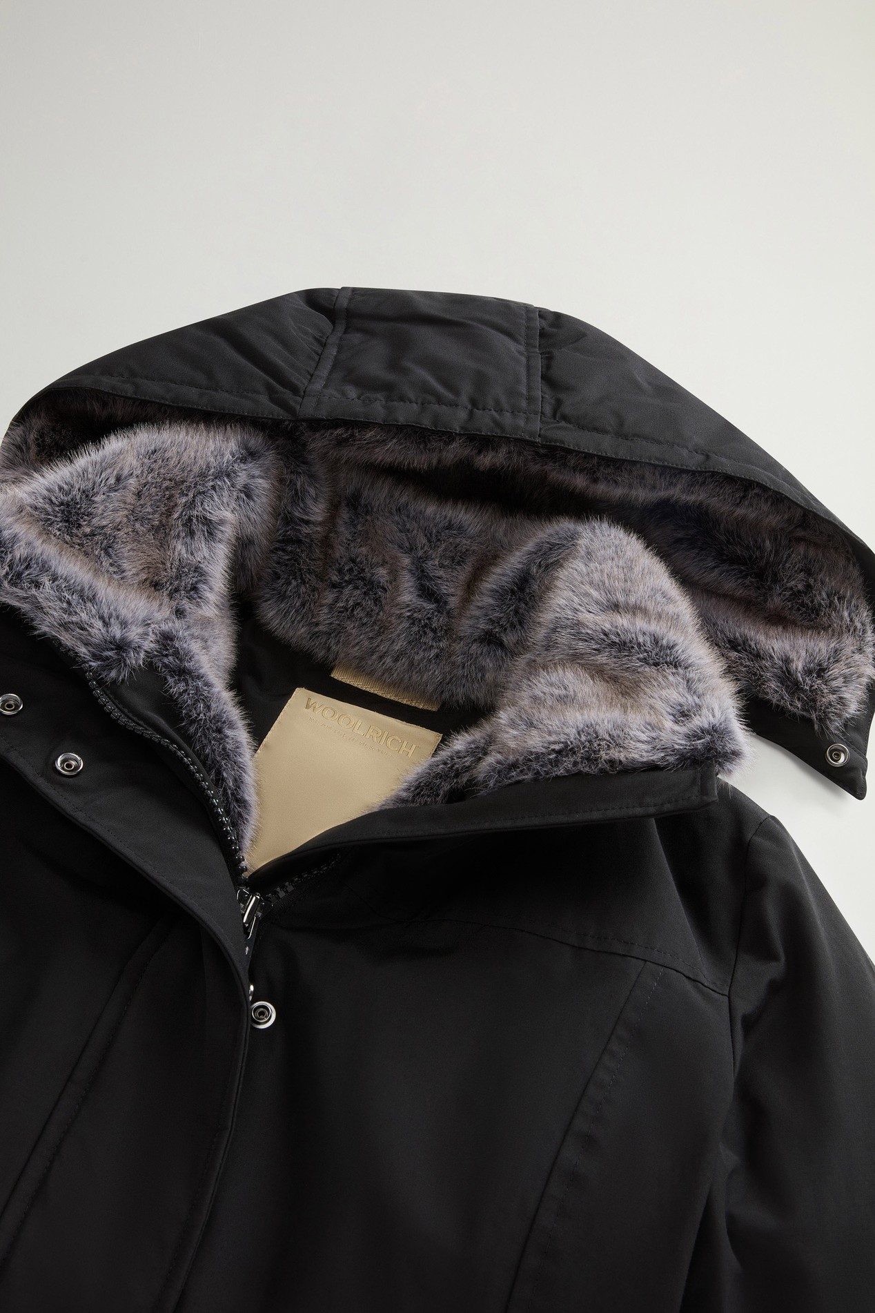 Boulder Coat with Faux Fur Insert Black photo 6 | Woolrich