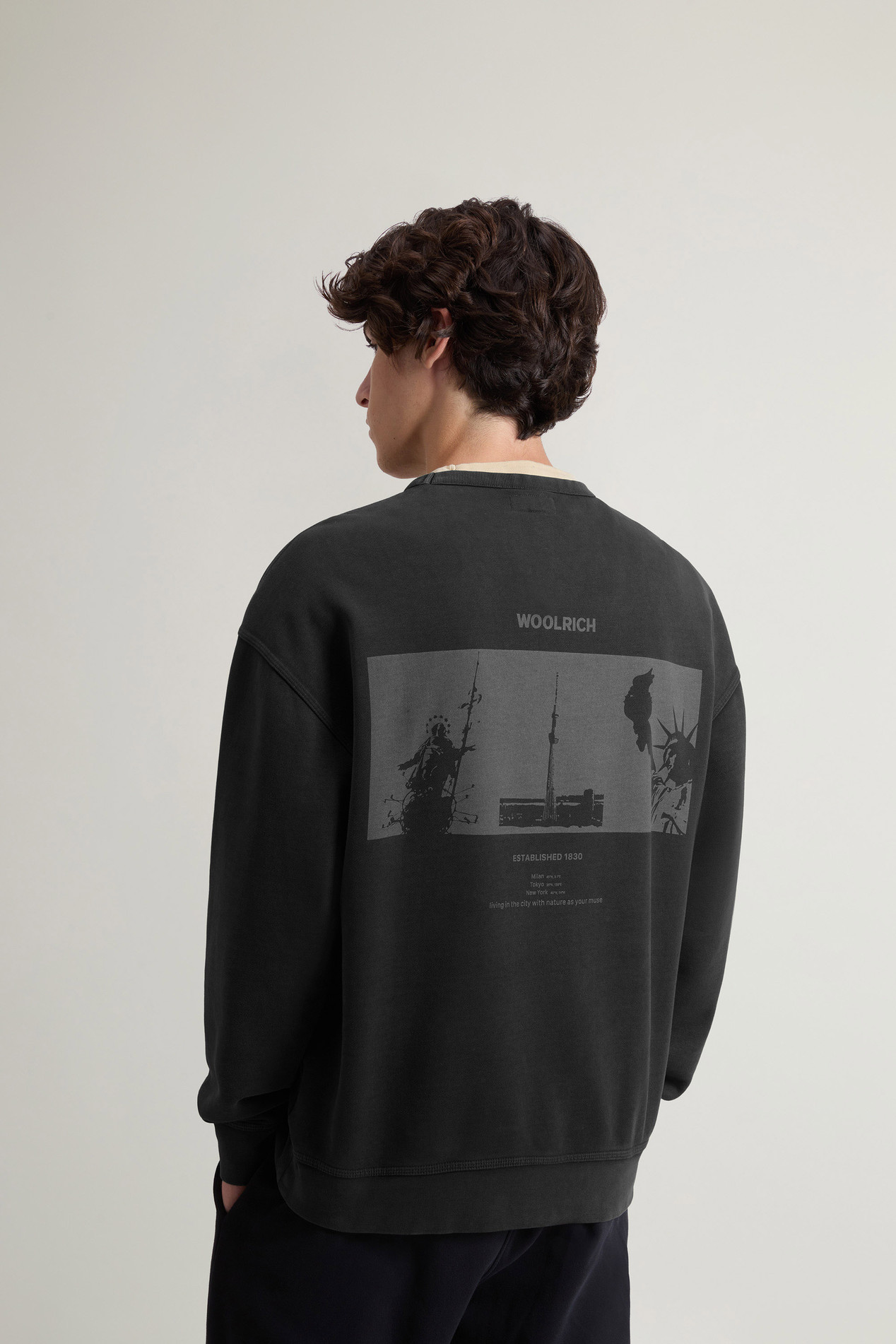 Teen Boys’ Garment-Dyed Pure Cotton Crewneck Sweatshirt with Rear Print Black photo 3 | Woolrich