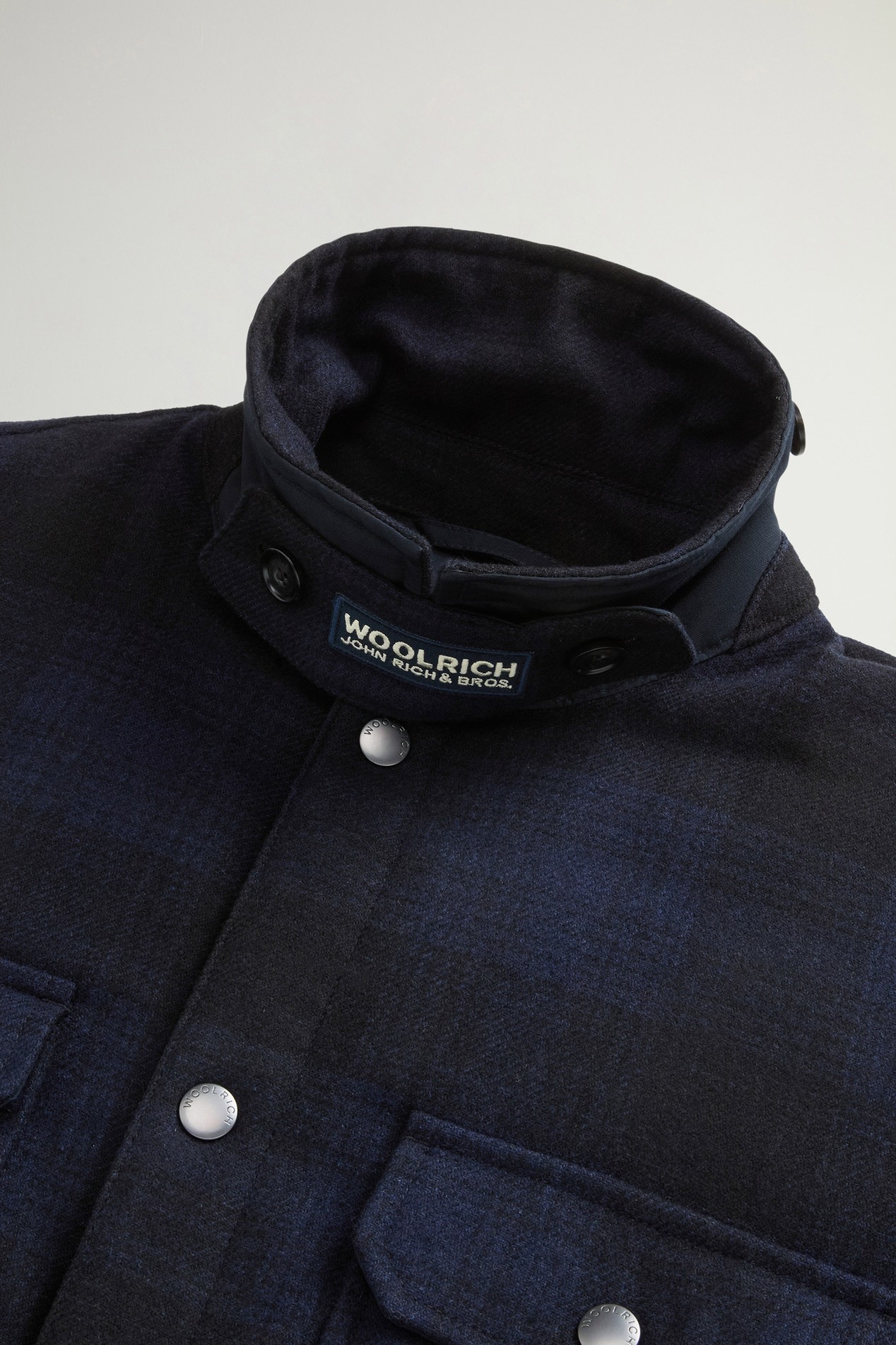 Surchemise Alaskan Check en laine italienne mélangée recyclée Bleu photo 3 | Woolrich