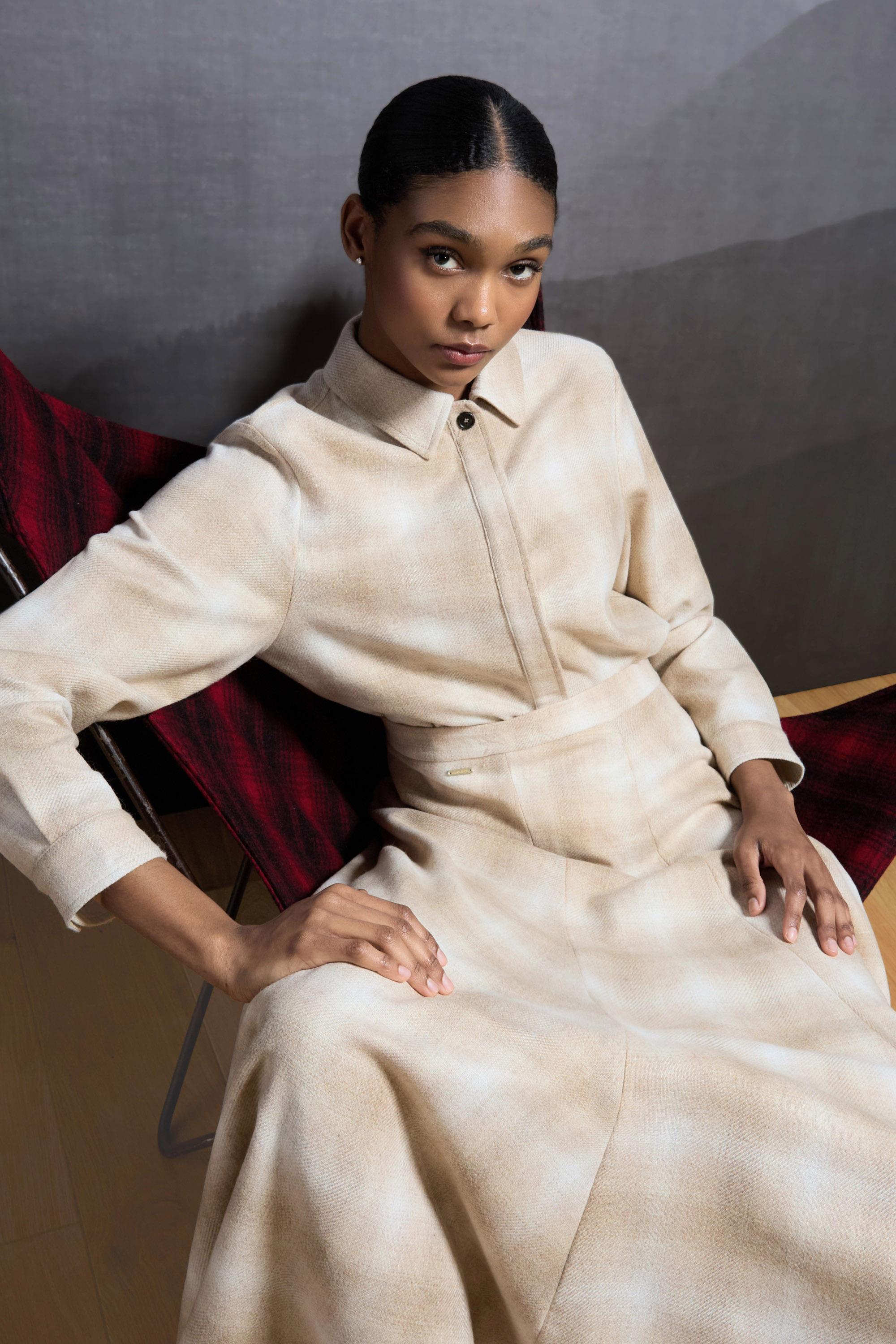 Skirt in Italian Wool Blend Beige photo 6 | Woolrich