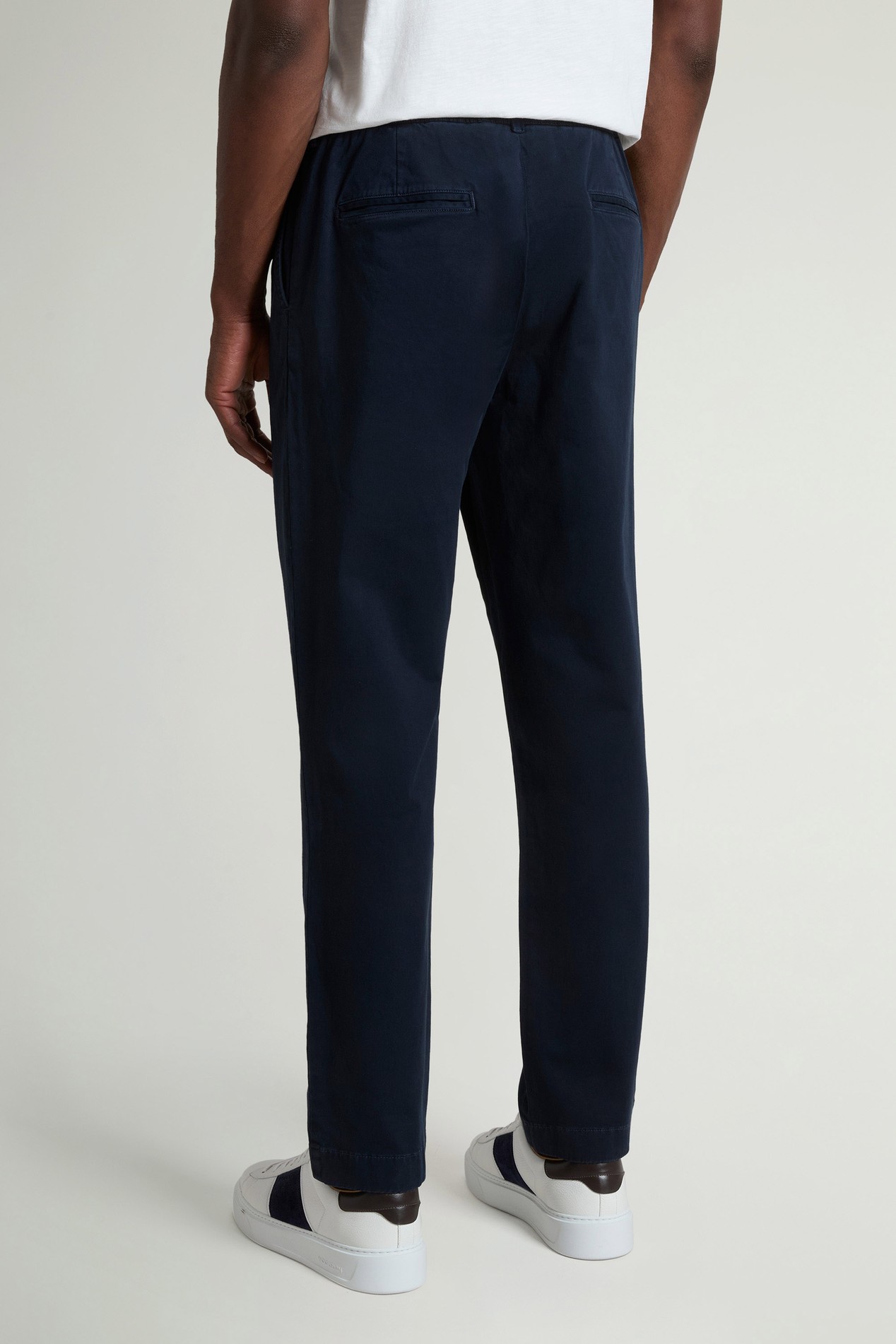 Garment-Dyed Milton Pants in Cotton Twill Blue photo 2 | Woolrich