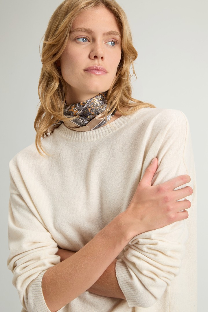 Crewneck Sweater in Wool and Cashmere Blend White photo 4 | Woolrich