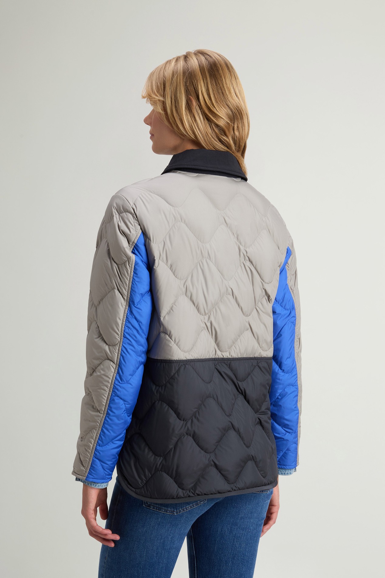 Quilted Microfiber Heritage Jacket Black photo 3 | Woolrich
