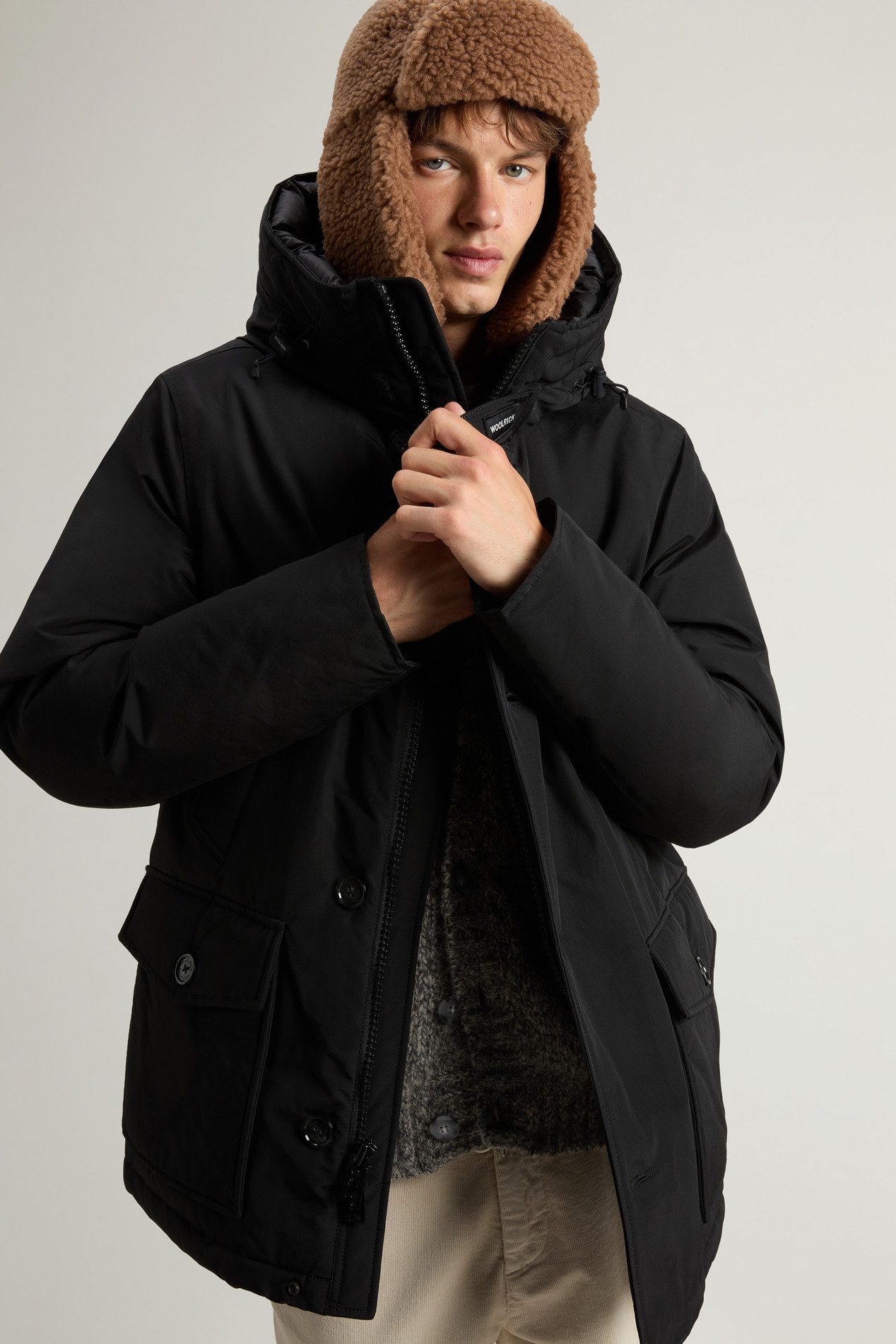 Arctic Anorak in Ramar Cloth Black photo 4 | Woolrich