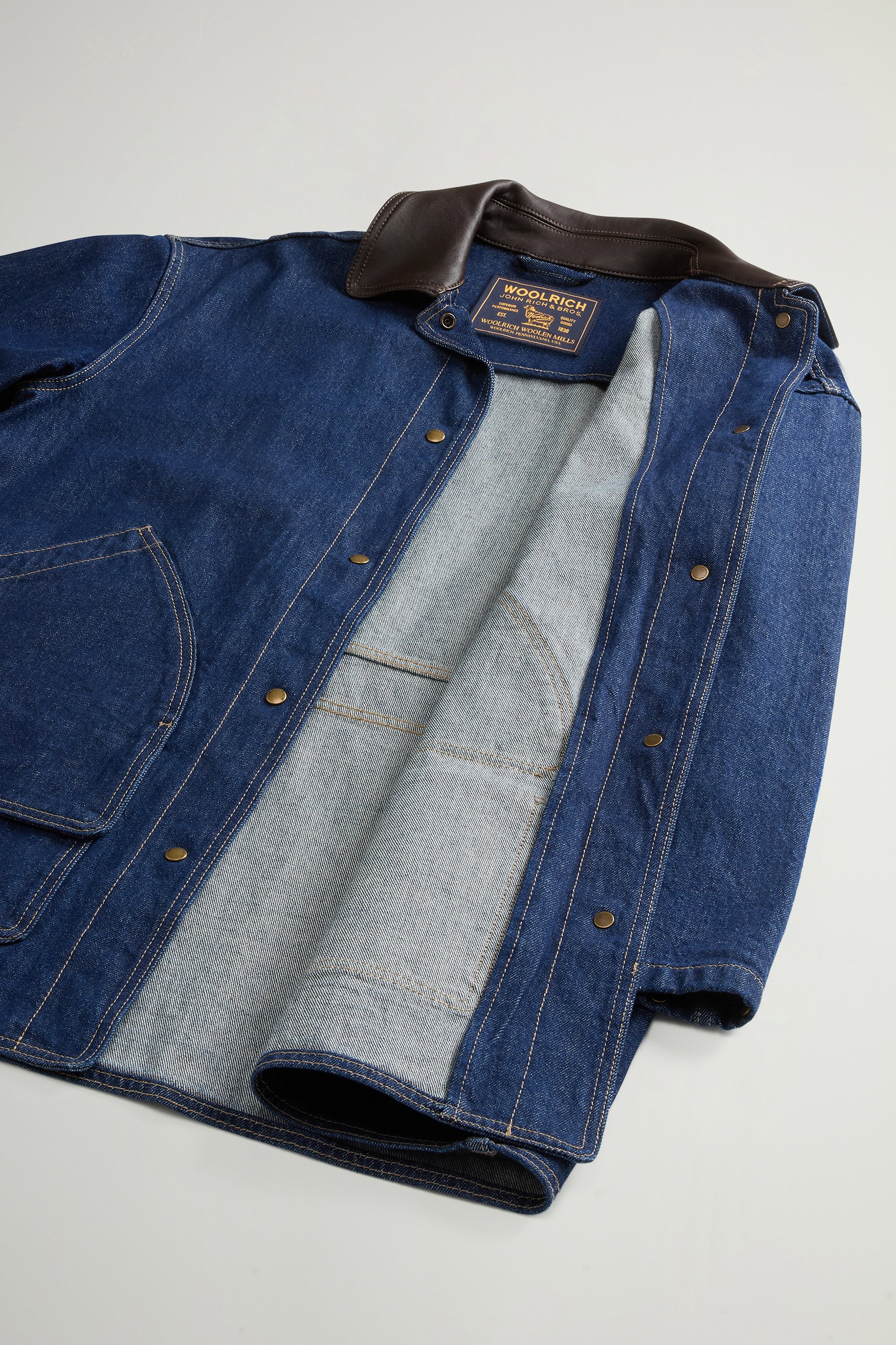 Jacket in Pure Cotton Denim with Leather Collar Blue photo 8 | Woolrich