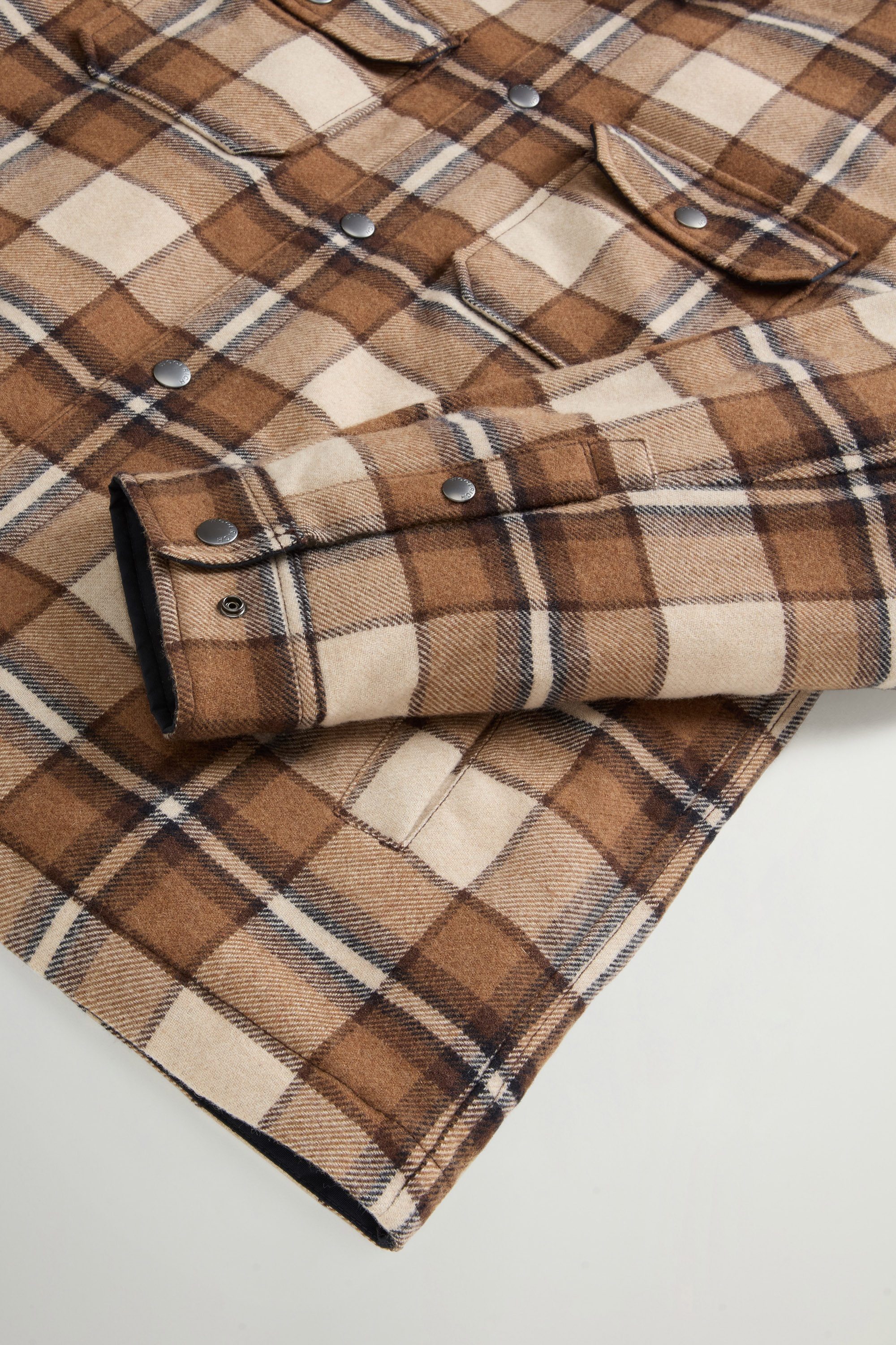 Alaskan Check Overshirt in Recycled Italian Wool Blend Brown photo 7 | Woolrich