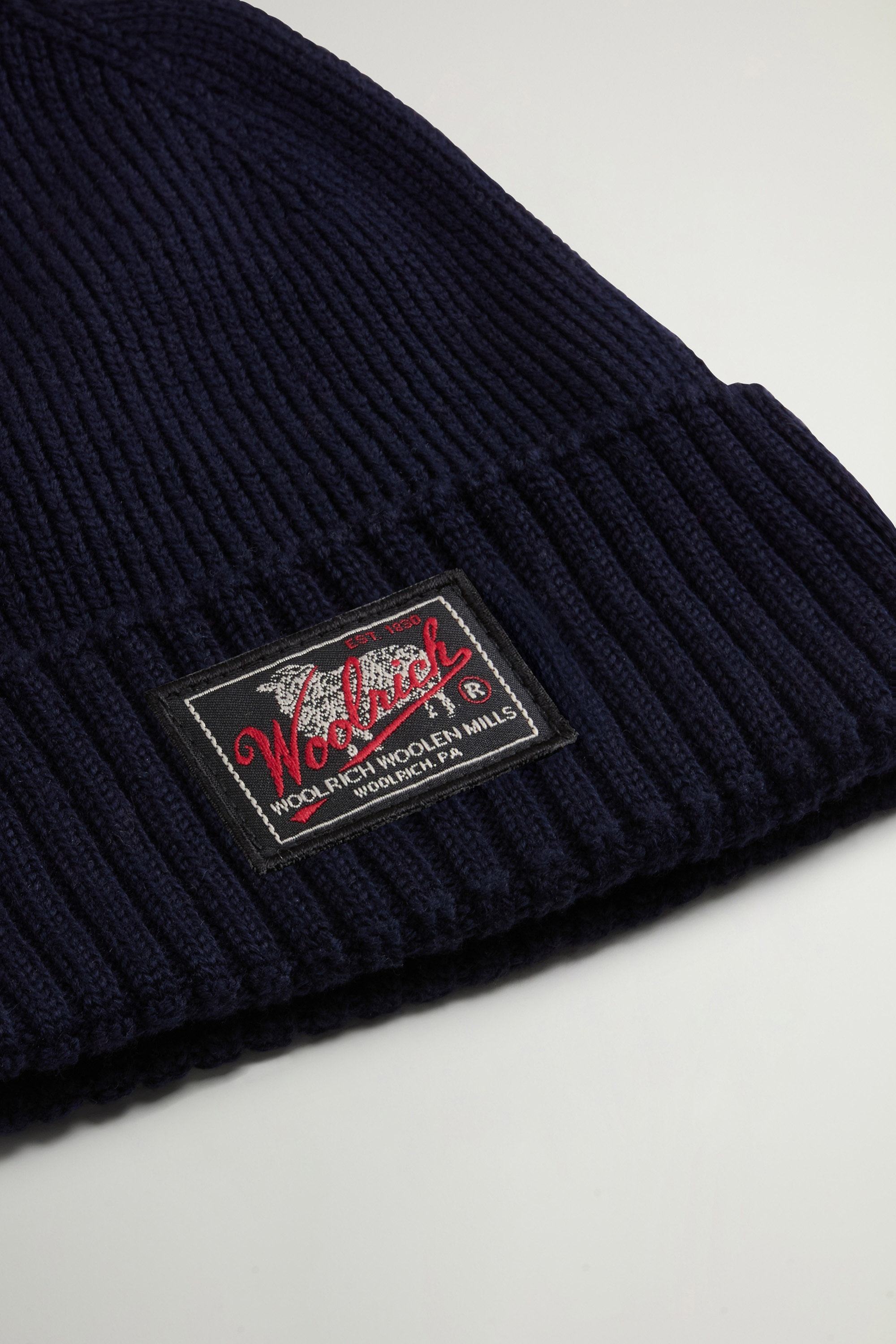 LEGACY PATCH BEANIE Blau photo 4 | Woolrich
