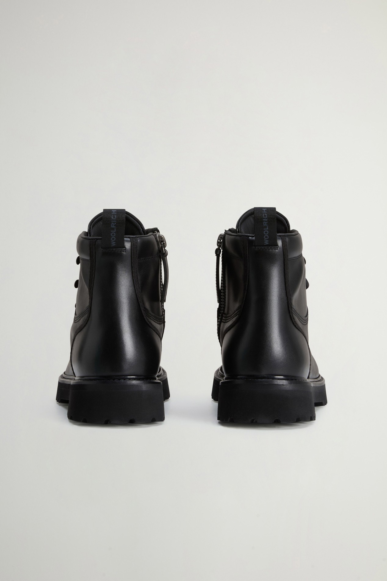 HIKING BOOT Black photo 3 | Woolrich