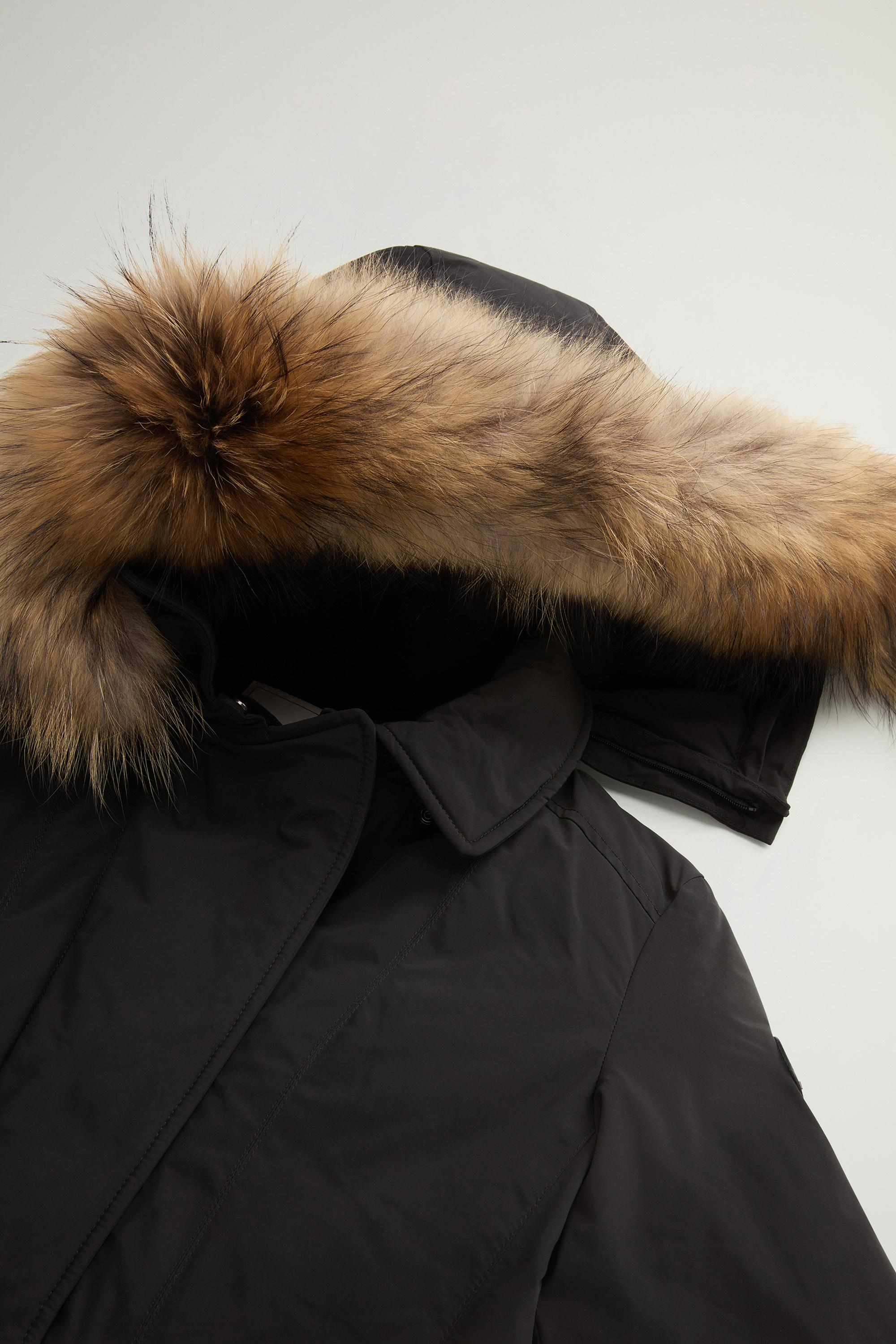 Modern Vail Parka with Detachable Hood Black photo 6 | Woolrich