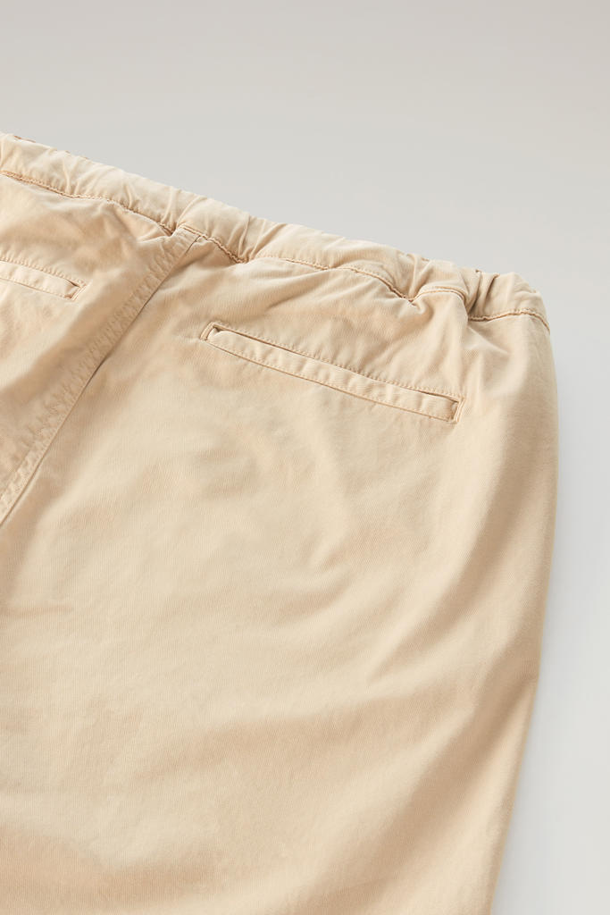 Garment-Dyed Chino Pants in Stretch Cotton Beige photo 3 | Woolrich