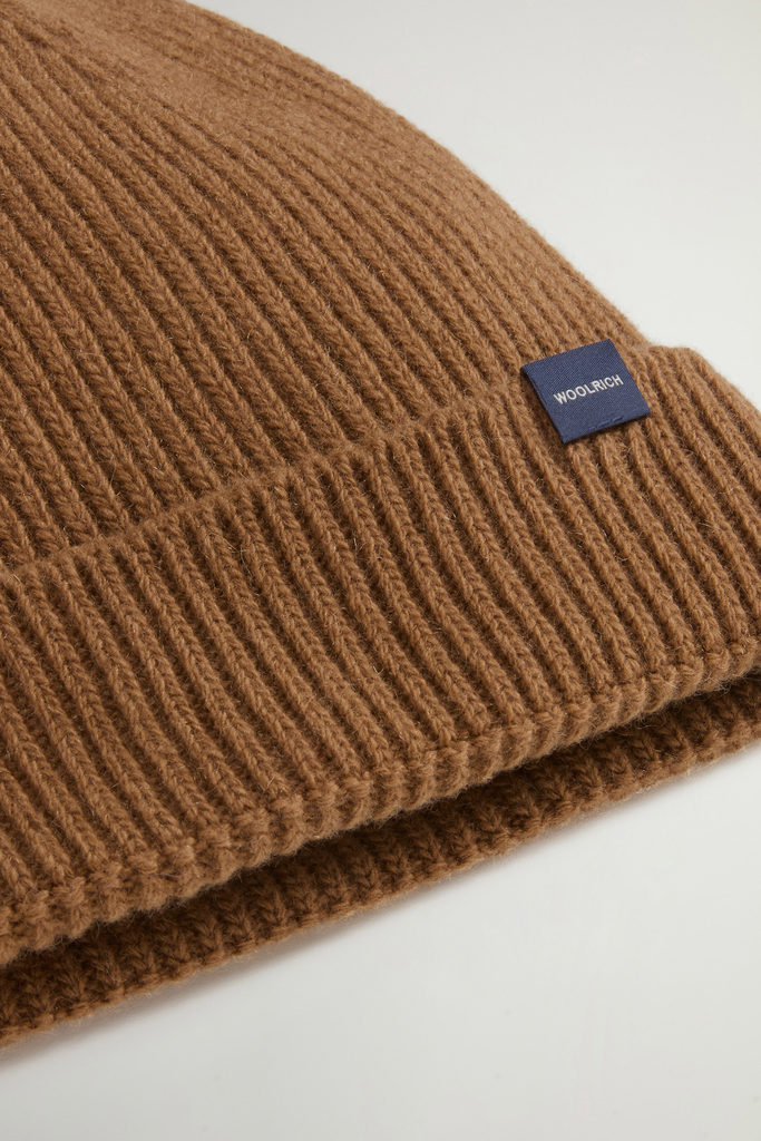 CASHMERE BLEND BEANIE Brown photo 4 | Woolrich