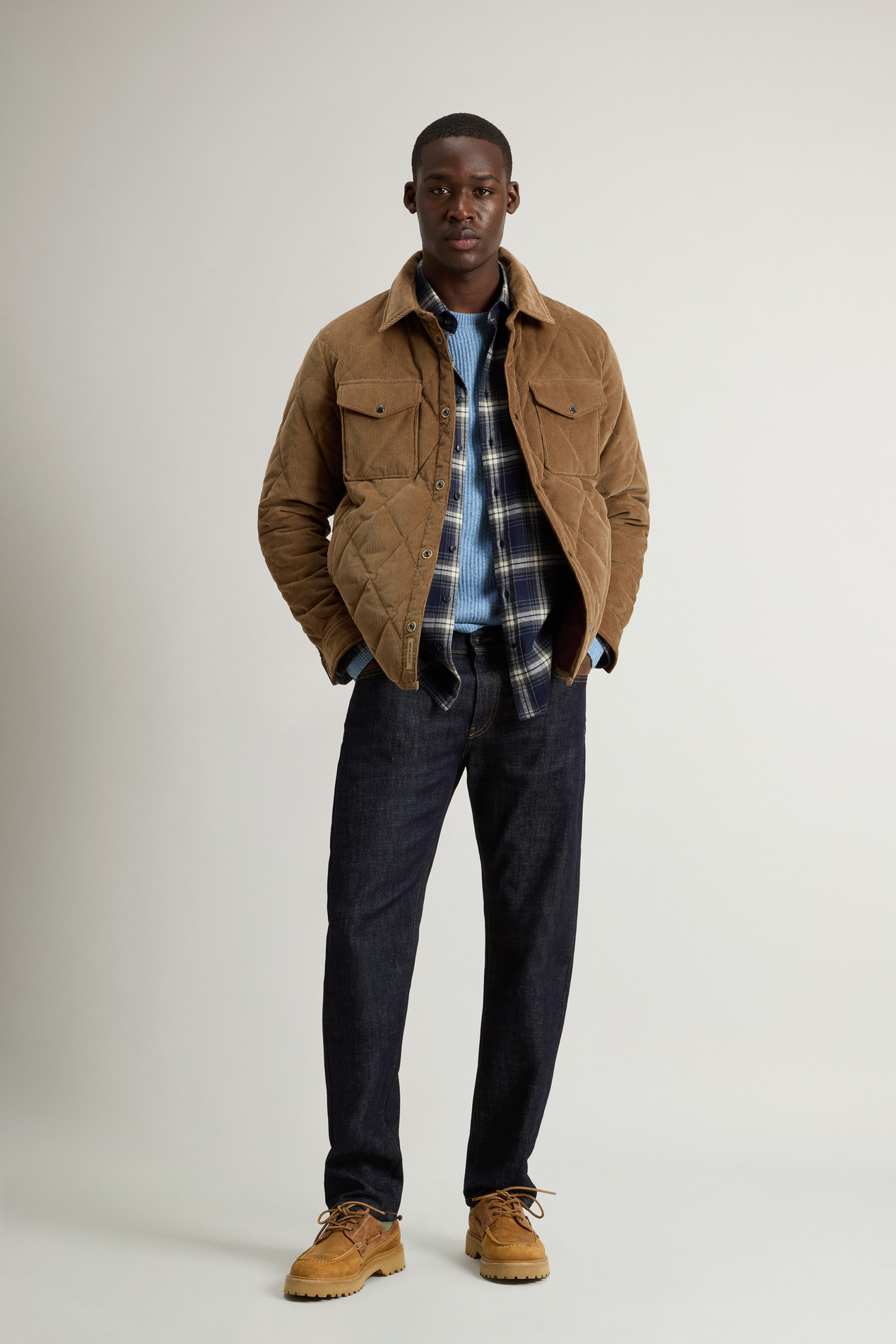 Alaskan Overshirt in Corduroy Brown photo 2 | Woolrich