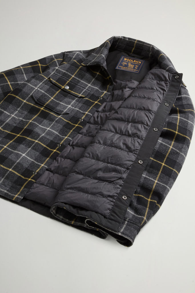 Alaskan Check Overshirt in Recycled Italian Wool Blend Gray photo 8 | Woolrich