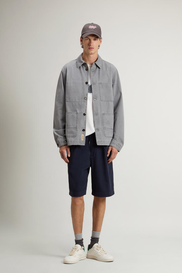 Chore Overshirt aus Gabardine aus harzbeschichteter, reiner Baumwolle Grau photo 1 | Woolrich