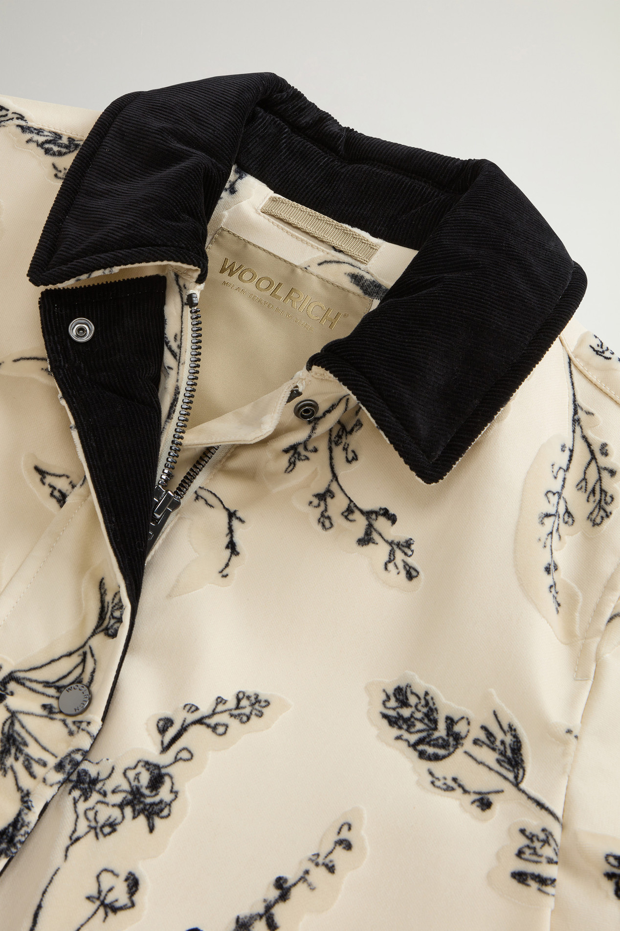 Pontoglio Velvet Jacket with Raised Pattern Beige photo 6 | Woolrich