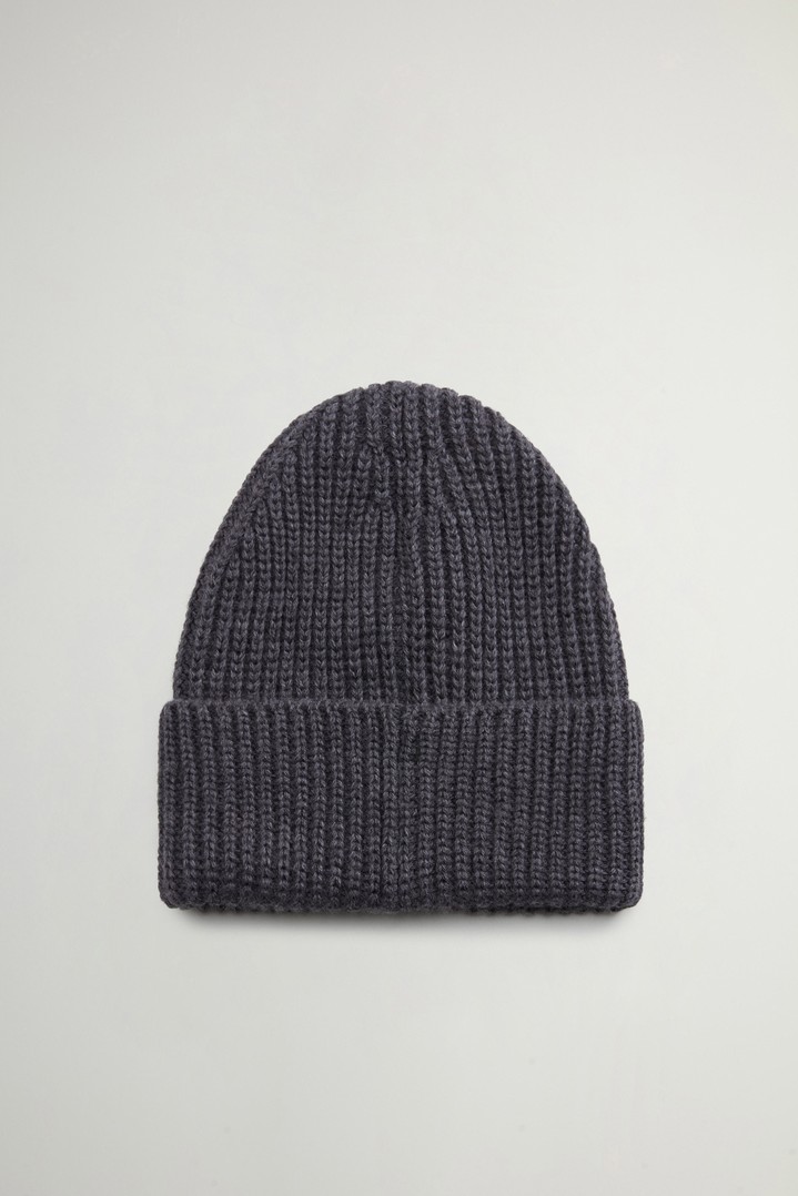 WM PATCH BEANIE Gray photo 3 | Woolrich