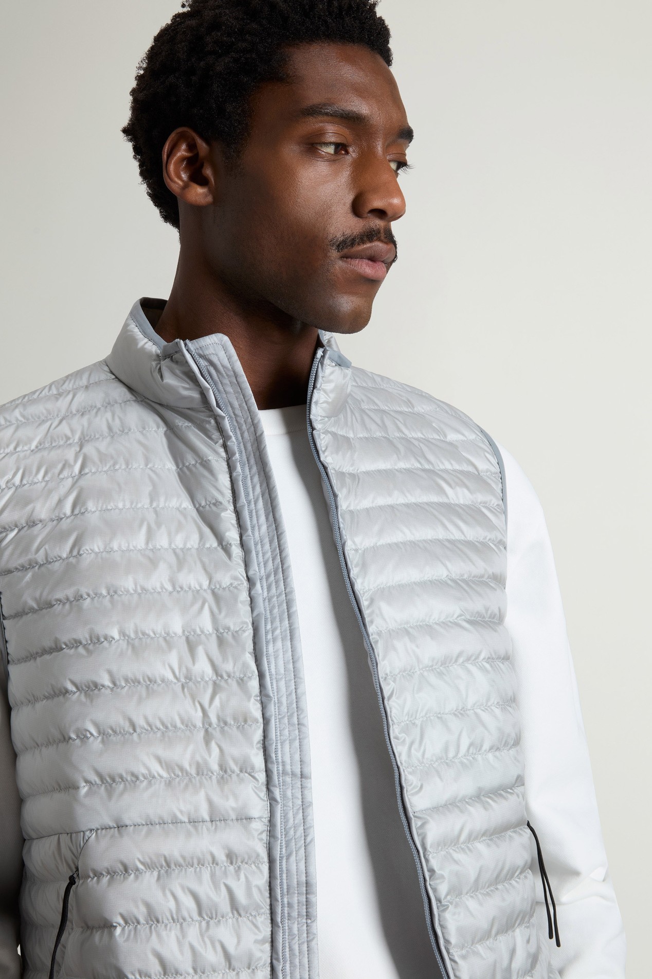 Allen Padded Vest in Ripstop Nylon Gray photo 4 | Woolrich