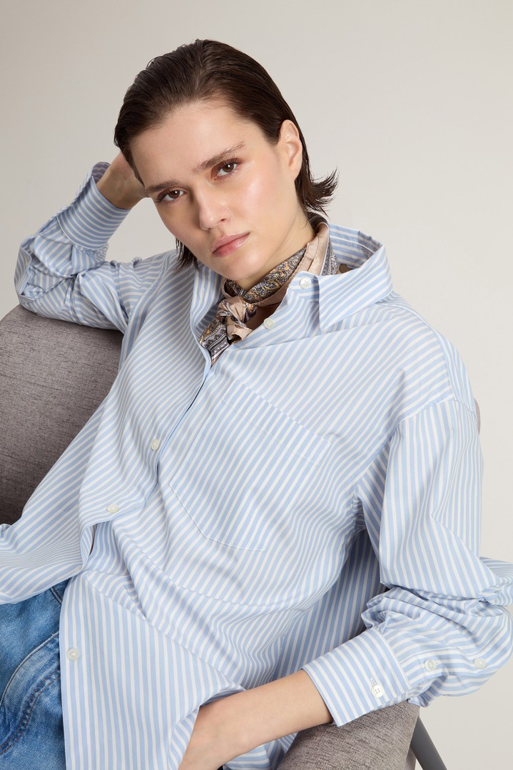 STRIPED COTTON POPLIN BOYFRIEND SHIRT Blue photo 4 | Woolrich
