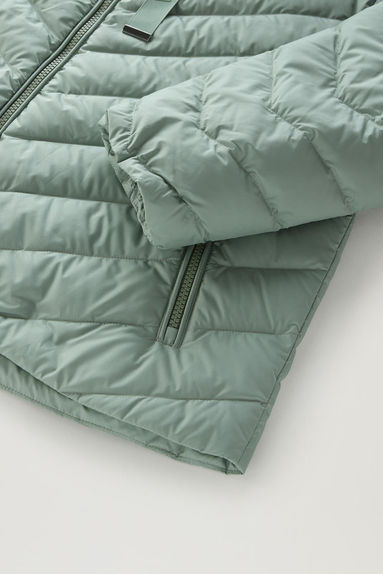 Microfibre Jacket with Chevron Quilting and Hood Green photo 4 | Woolrich