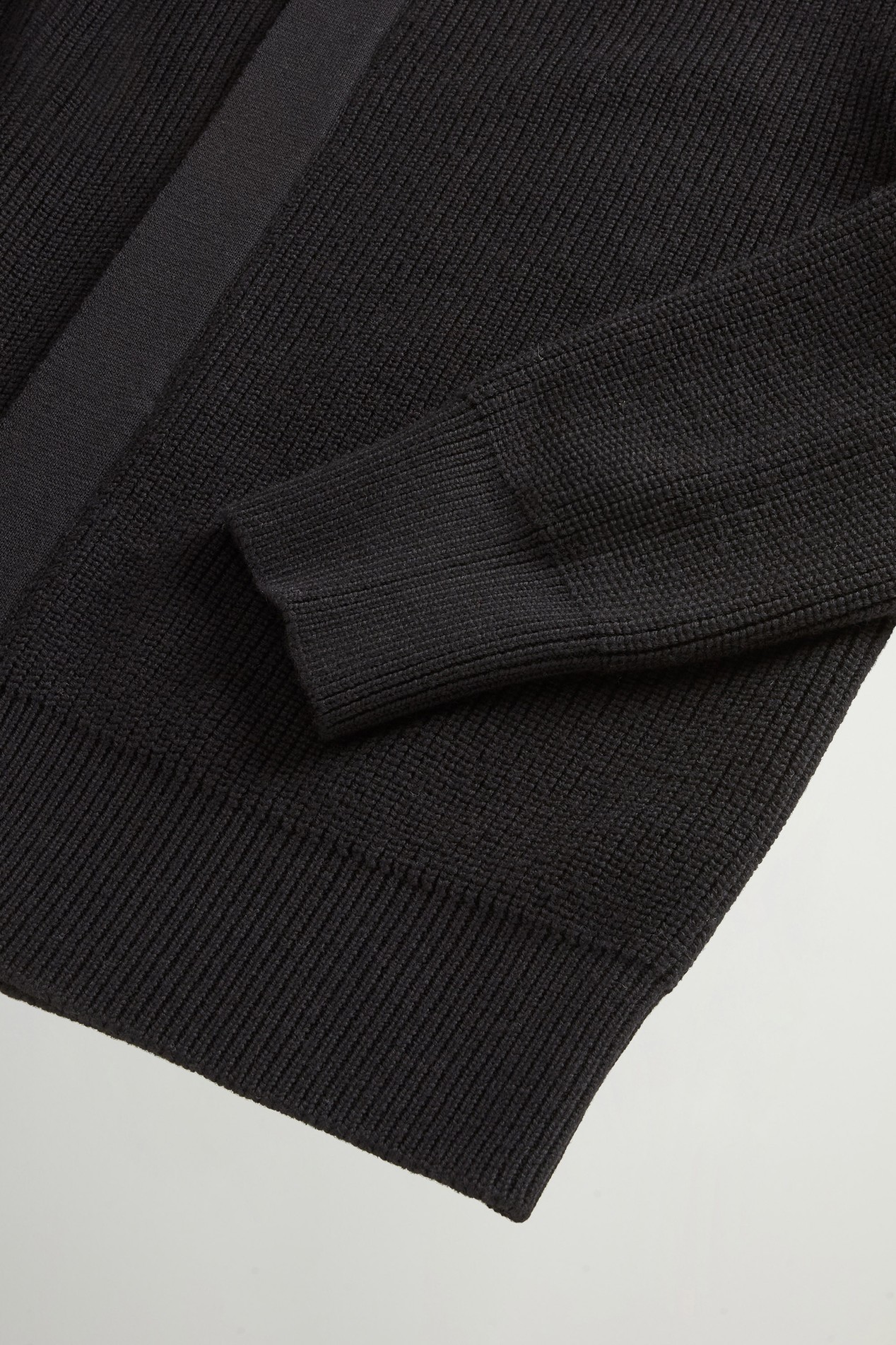 FINE MERINOS FULL-ZIP CARDIGAN GG13 Zwart photo 6 | Woolrich