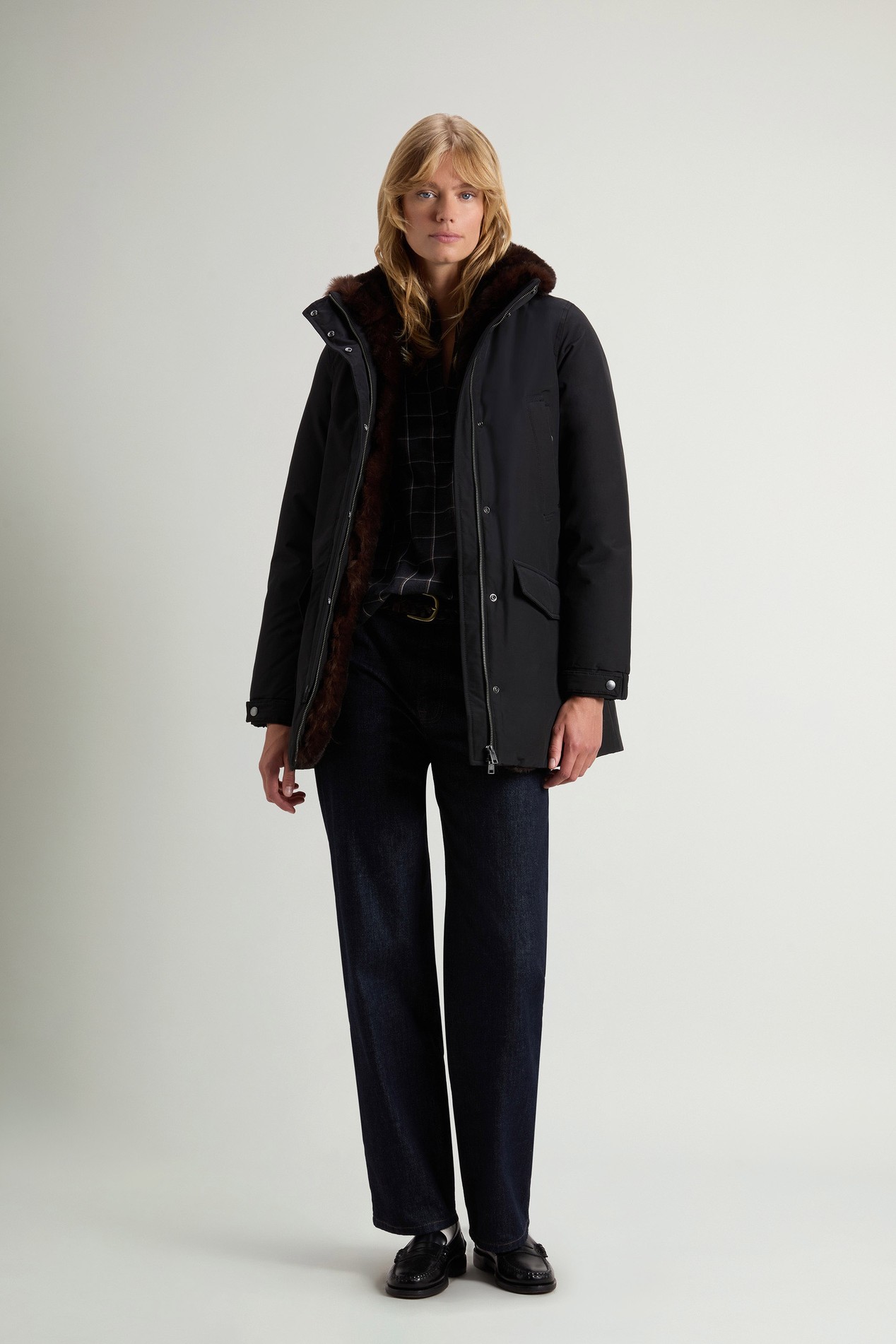Erie Parka in Ramar Cloth Black photo 2 | Woolrich