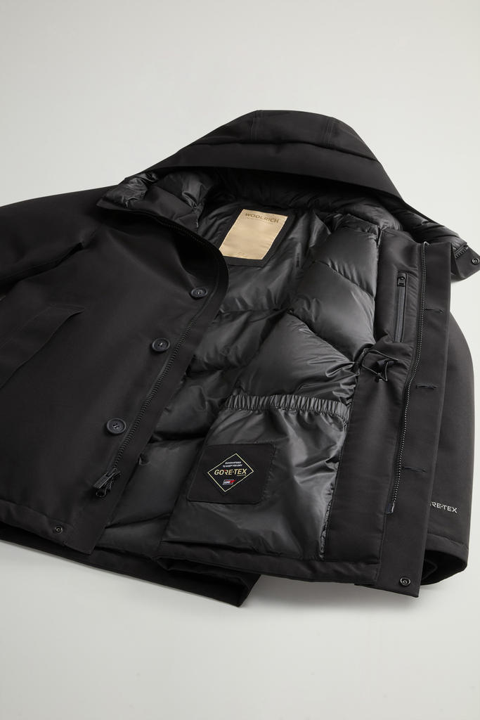 Waterproof GORE-TEX Parka Black photo 8 | Woolrich
