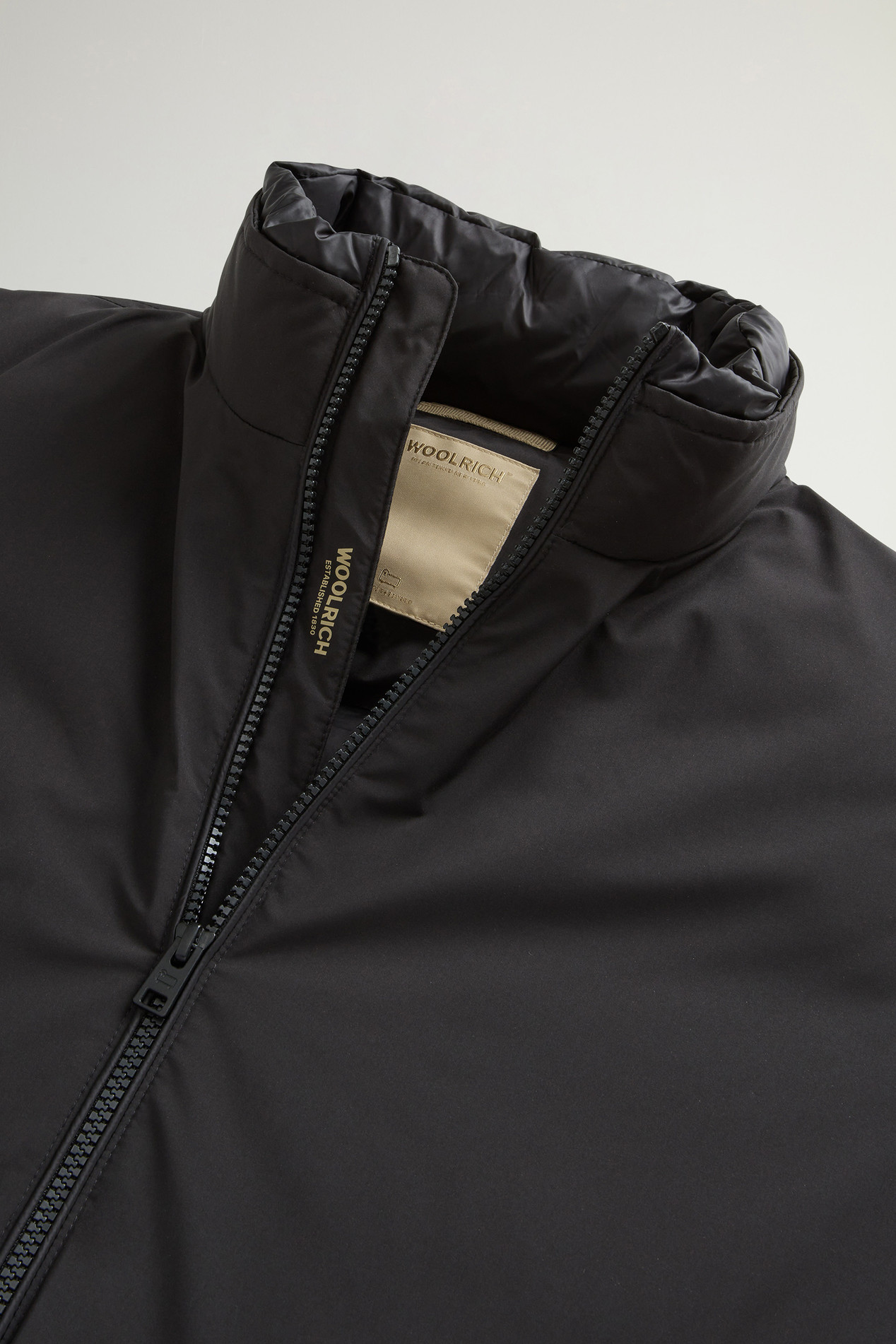 Padded Cloud Bomber Black photo 6 | Woolrich