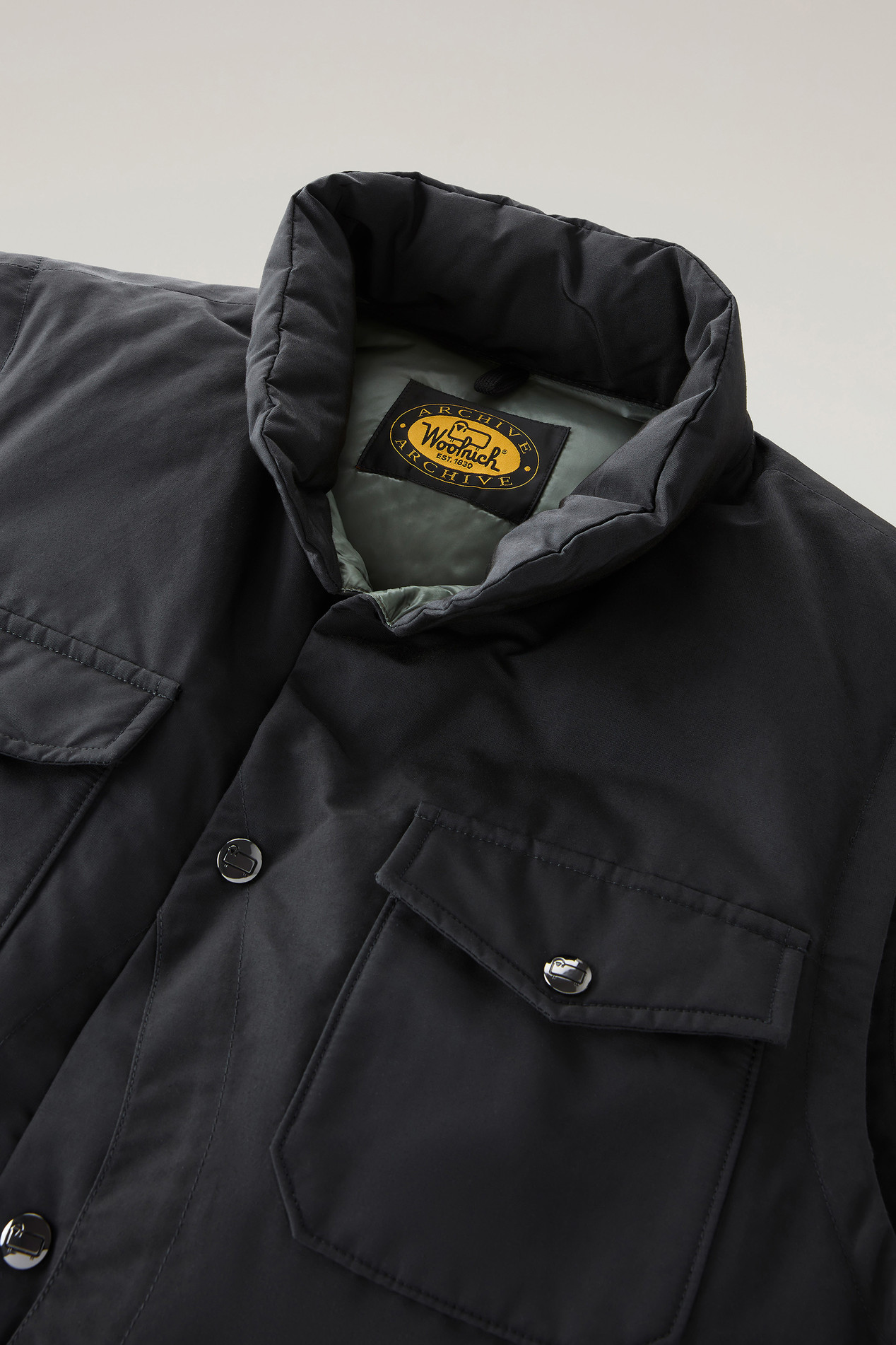 Half Moon Padded Vest in Ramar Cloth Black photo 2 | Woolrich