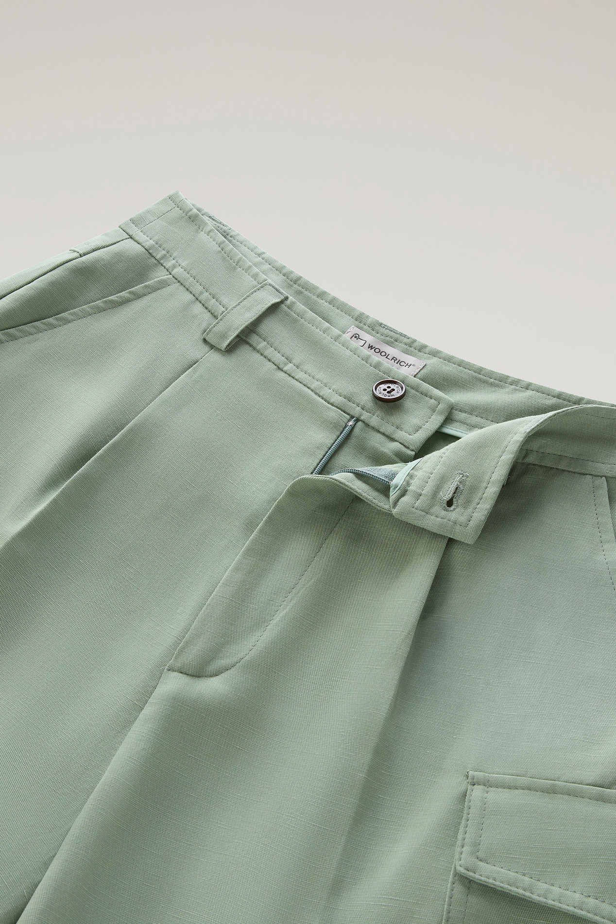 VISCOSE LINEN SHORT Green photo 2 | Woolrich