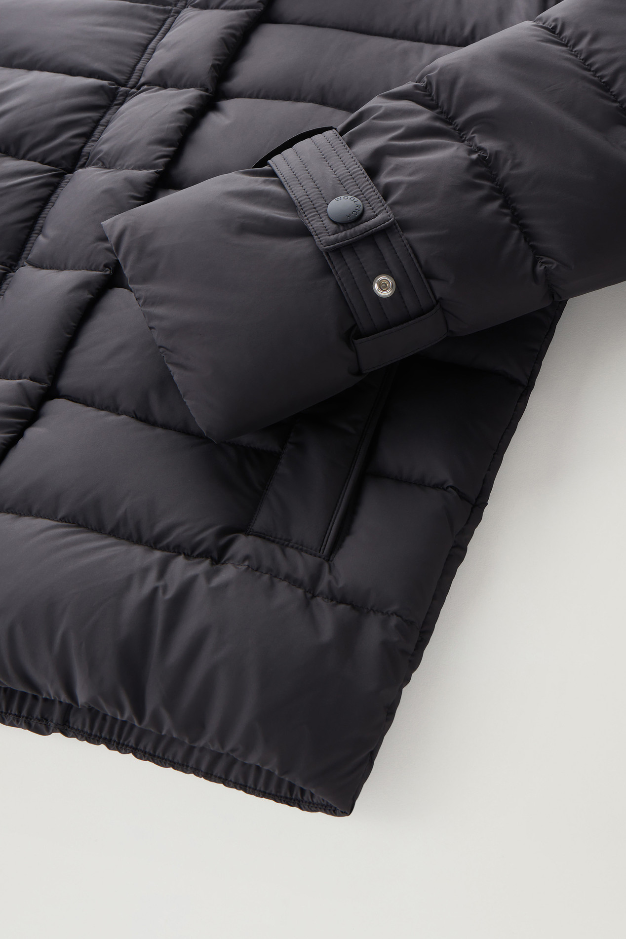 Ellis Microfiber Down Jacket Black photo 4 | Woolrich