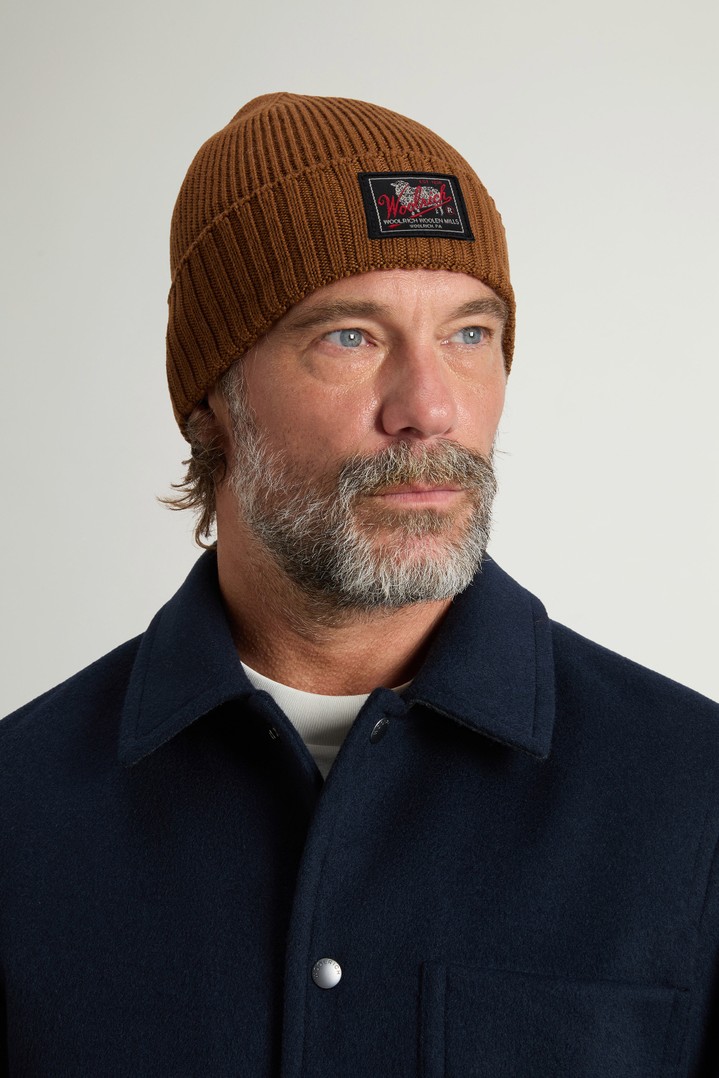 Ribbed Beanie in Pure Merino Virgin Wool Brown photo 1 | Woolrich