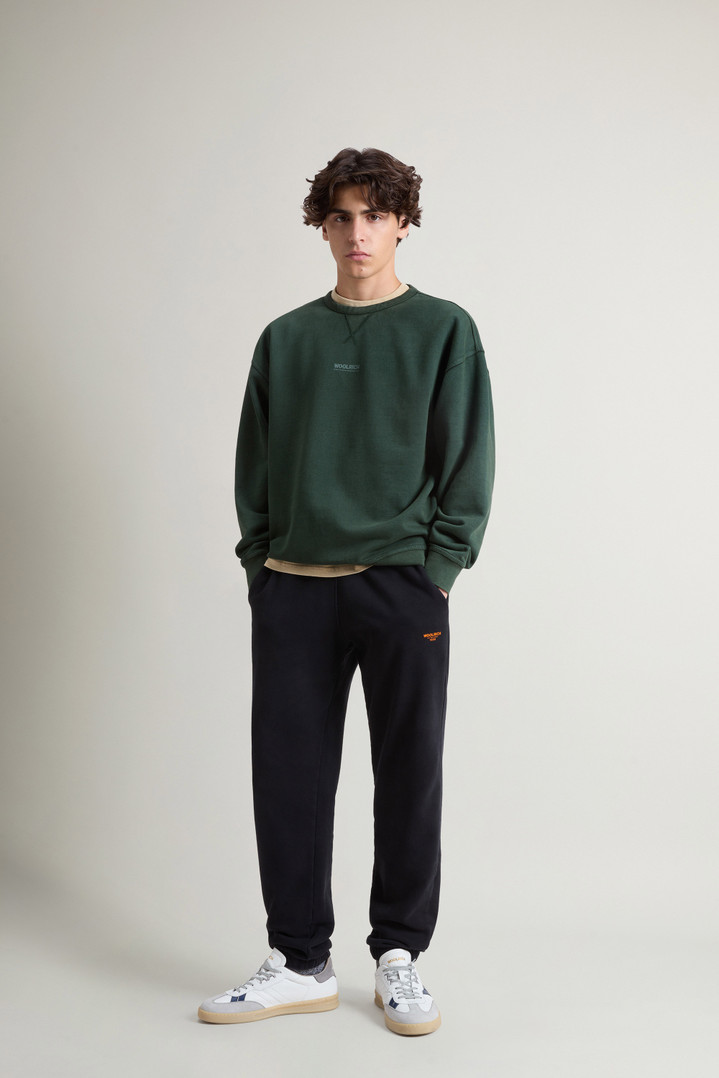 Teen Boys’ Garment-Dyed Pure Cotton Crewneck Sweatshirt with Rear Print Green photo 2 | Woolrich