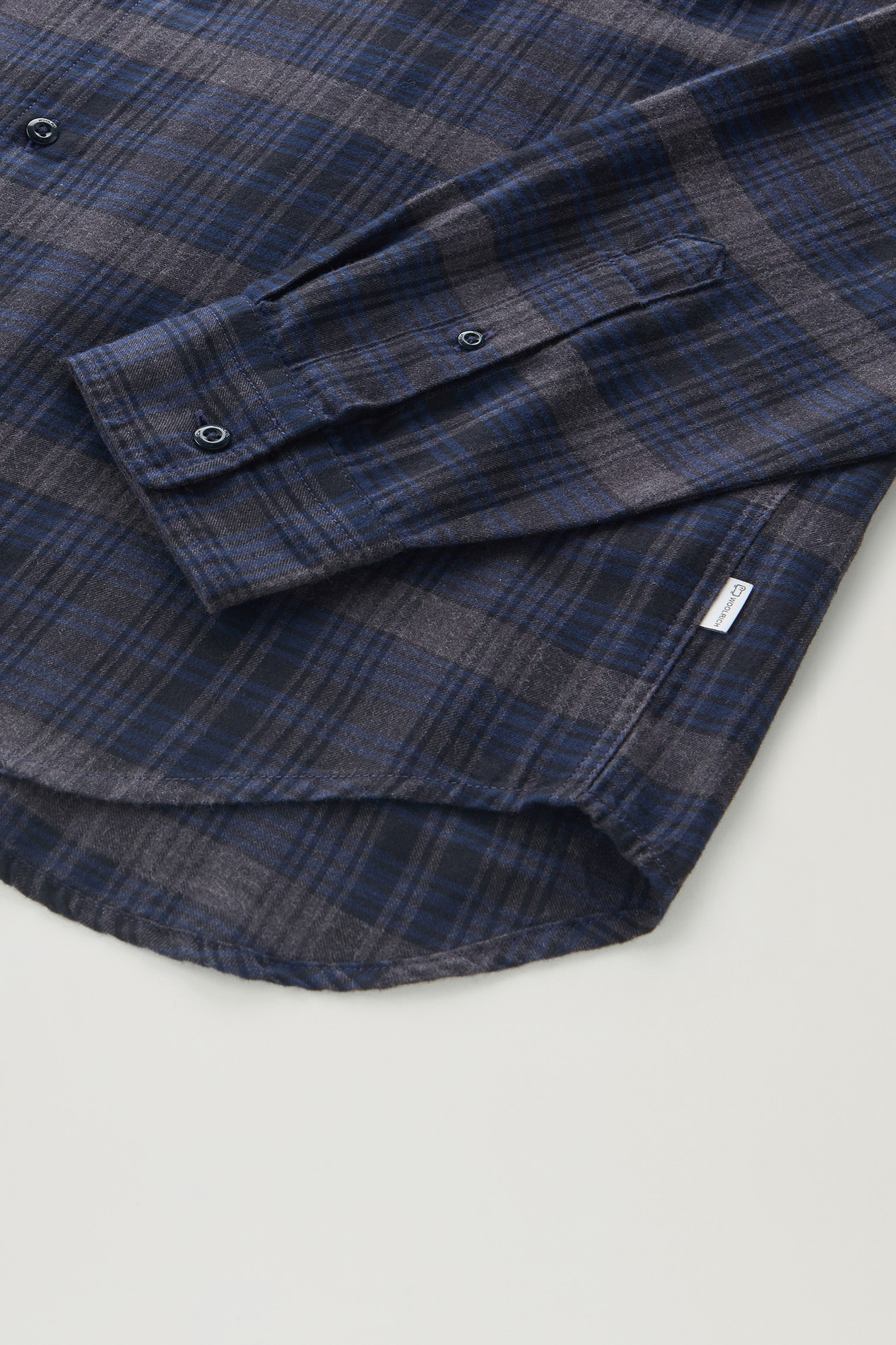 Plaid Shirt in Lightweight Flannel Blue photo 3 | Woolrich