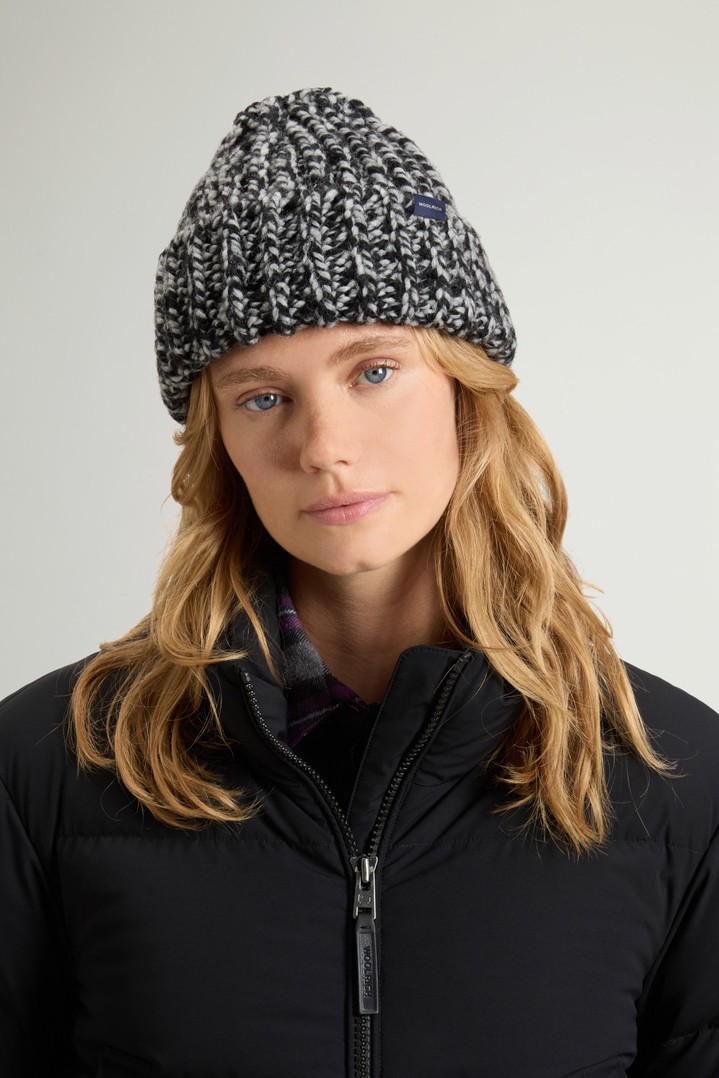 Chunky Beanie in Mouliné Alpaca and Wool Blend Black photo 1 | Woolrich
