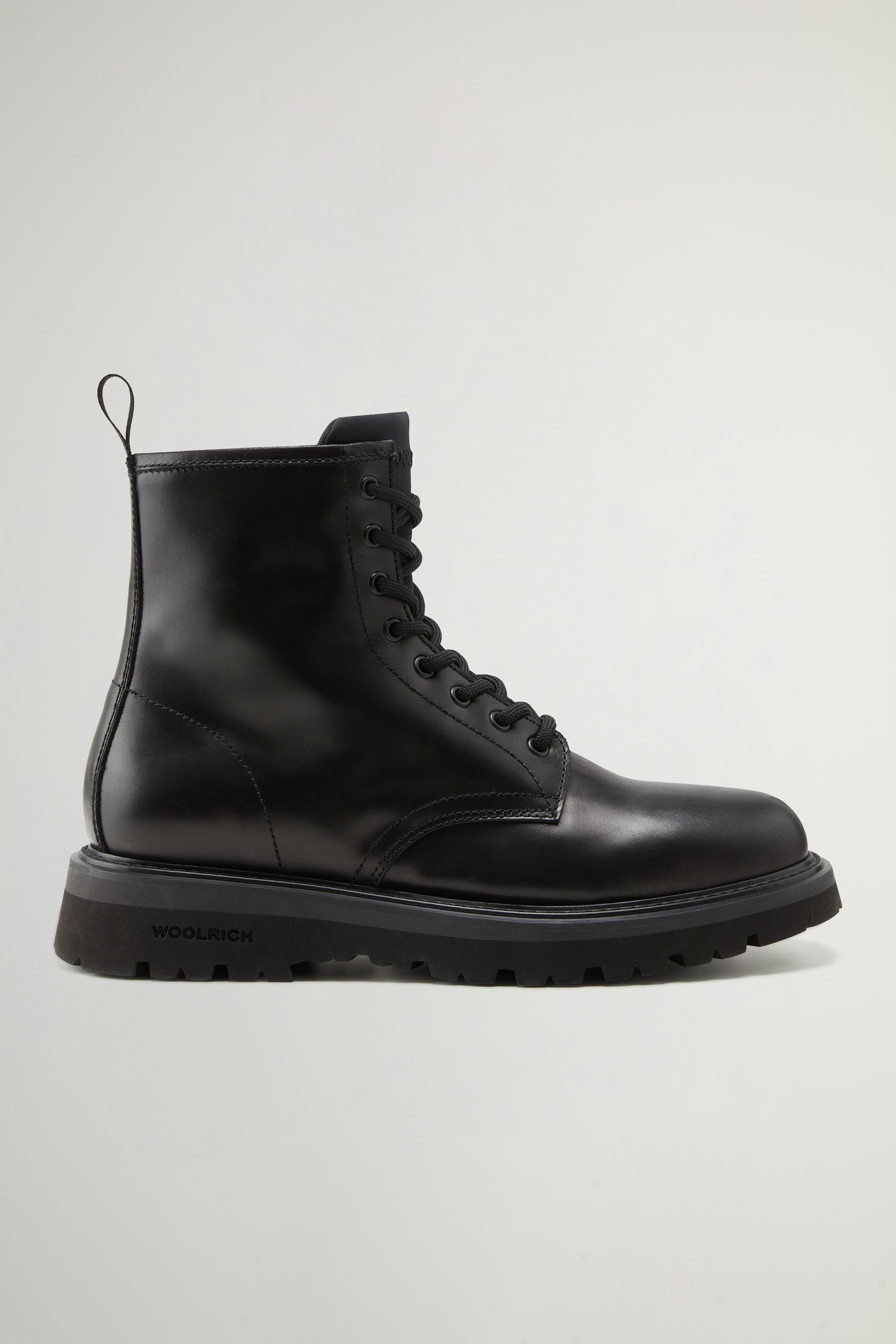 New City Boots in Calfskin Leather Black photo 1 | Woolrich
