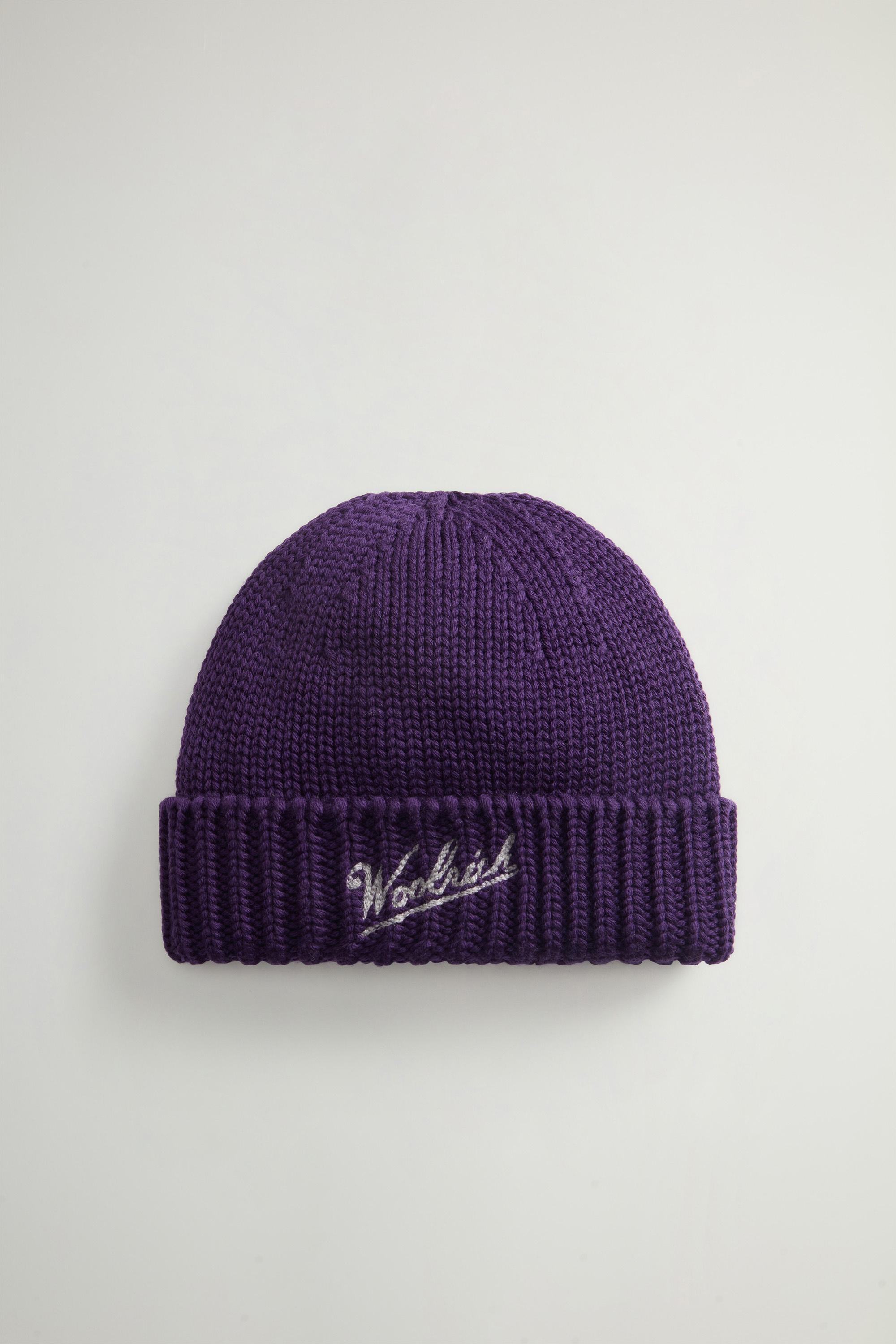 Beanie in Pure Merino Virgin Wool Purple photo 1 | Woolrich