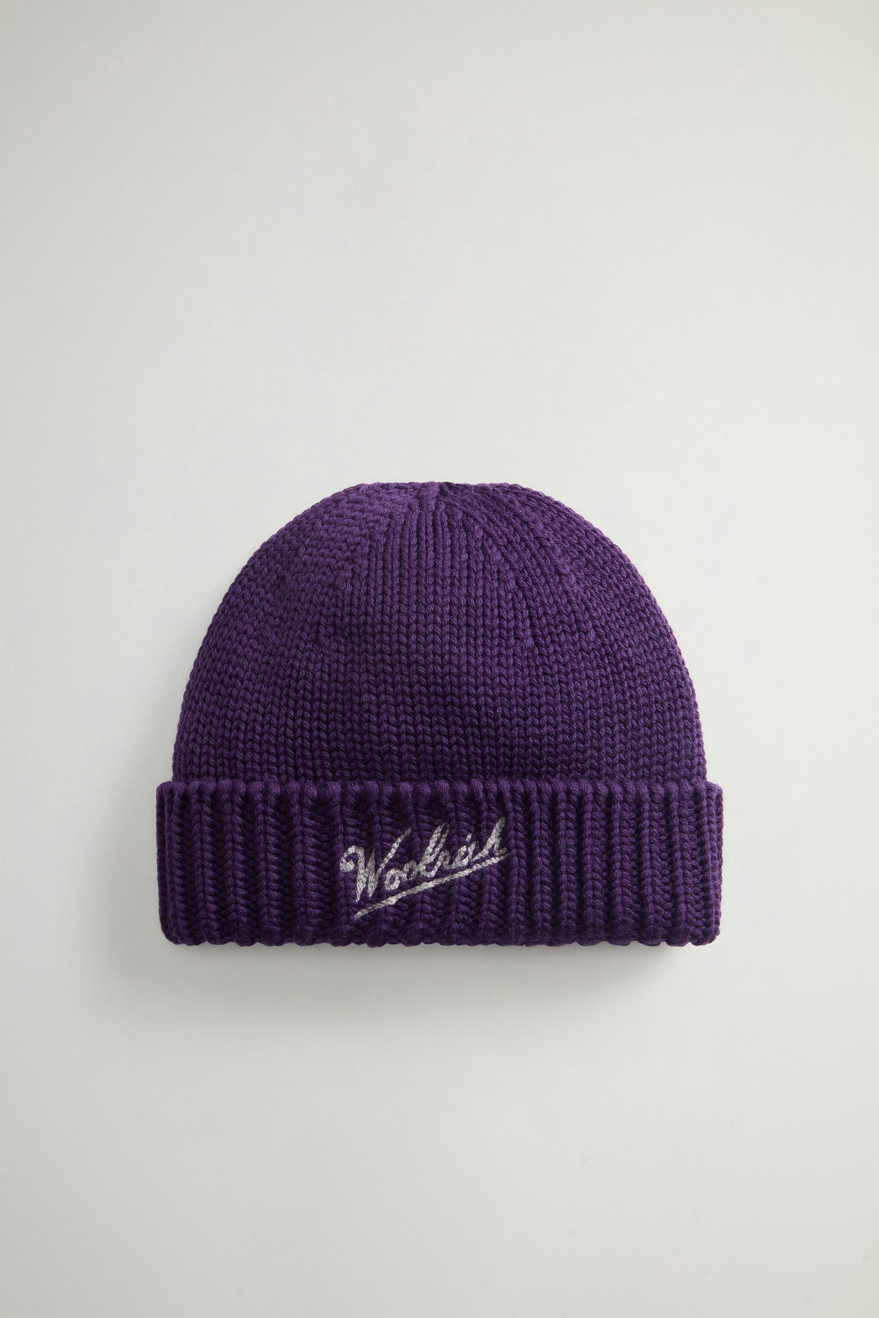 Beanie in Pure Merino Virgin Wool Purple photo 1 | Woolrich