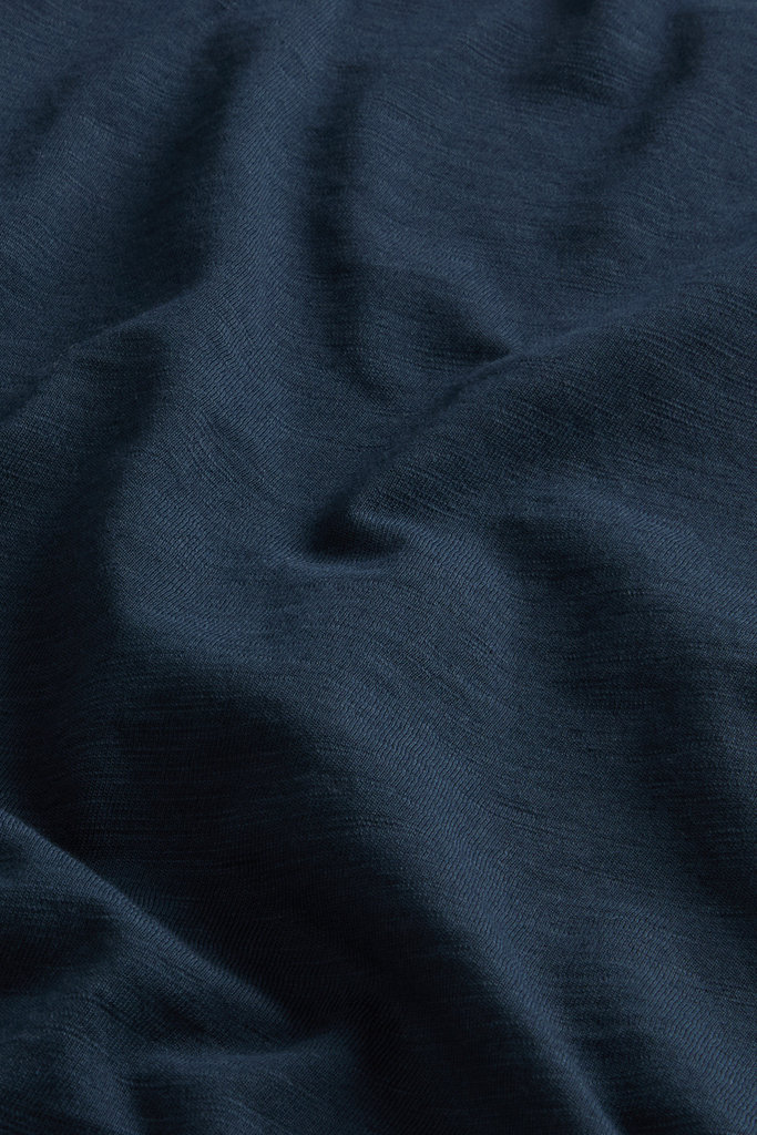 Slub V-Neck T-Shirt in Pure Cotton Blue photo 2 | Woolrich