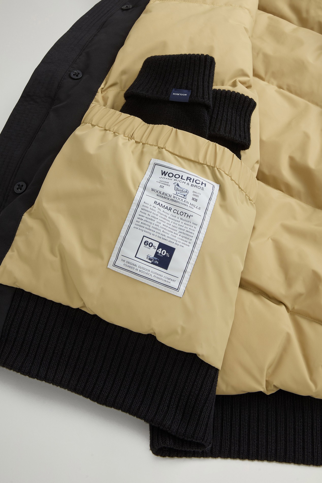 Padded Polar bomber jacket in Ramar Cloth with hood Black photo 4 | Woolrich