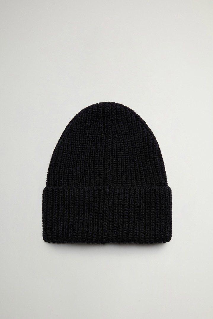 WM PATCH BEANIE Black photo 3 | Woolrich