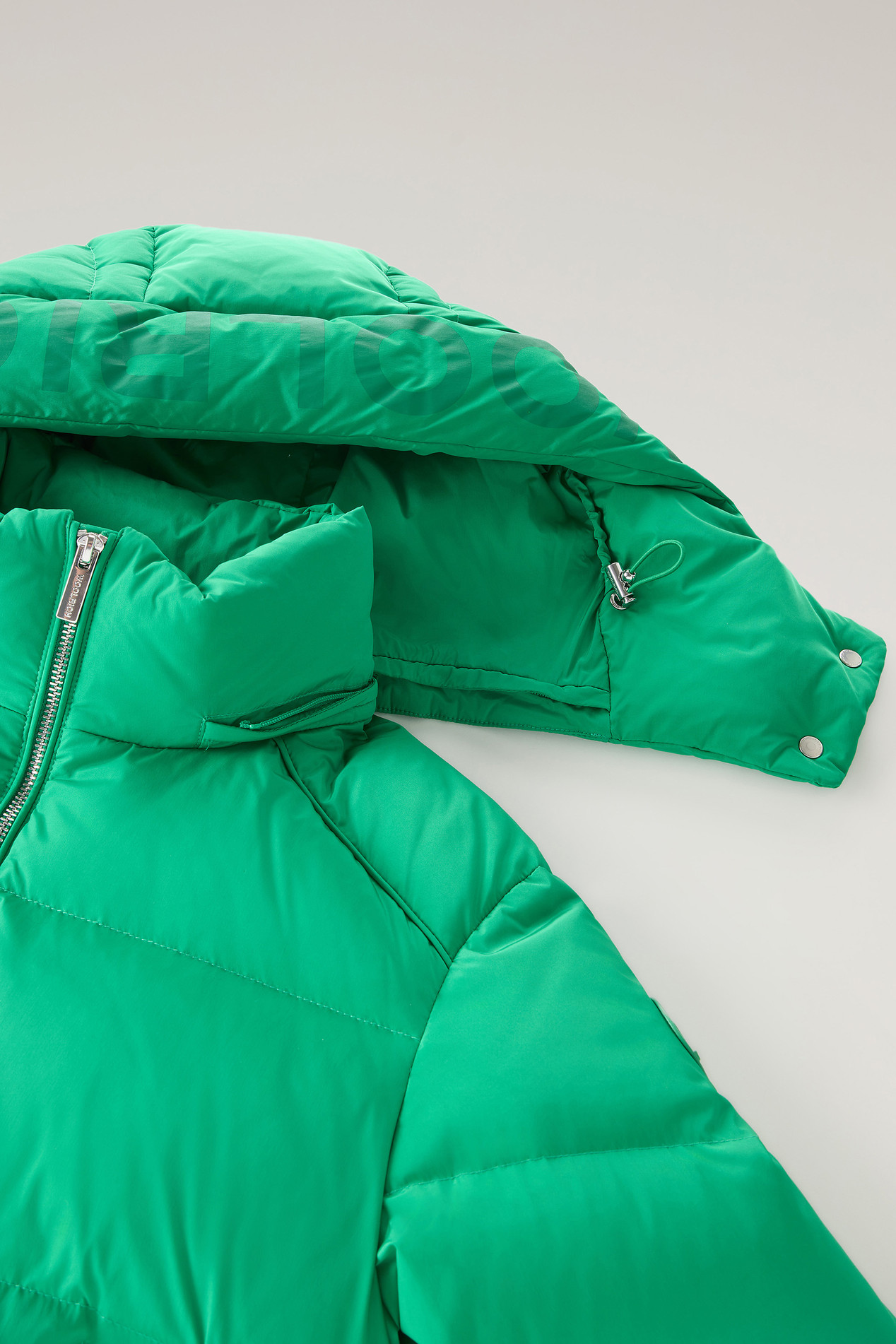 Short Alsea Down Jacket in Stretch Nylon with Detachable Hood Green photo 3 | Woolrich