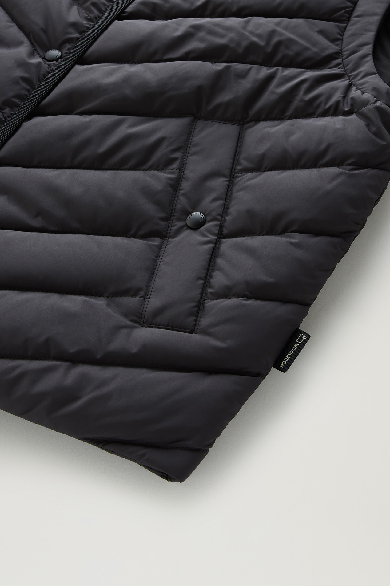 Microfiber Vest with Chevron Quilting Black photo 3 | Woolrich
